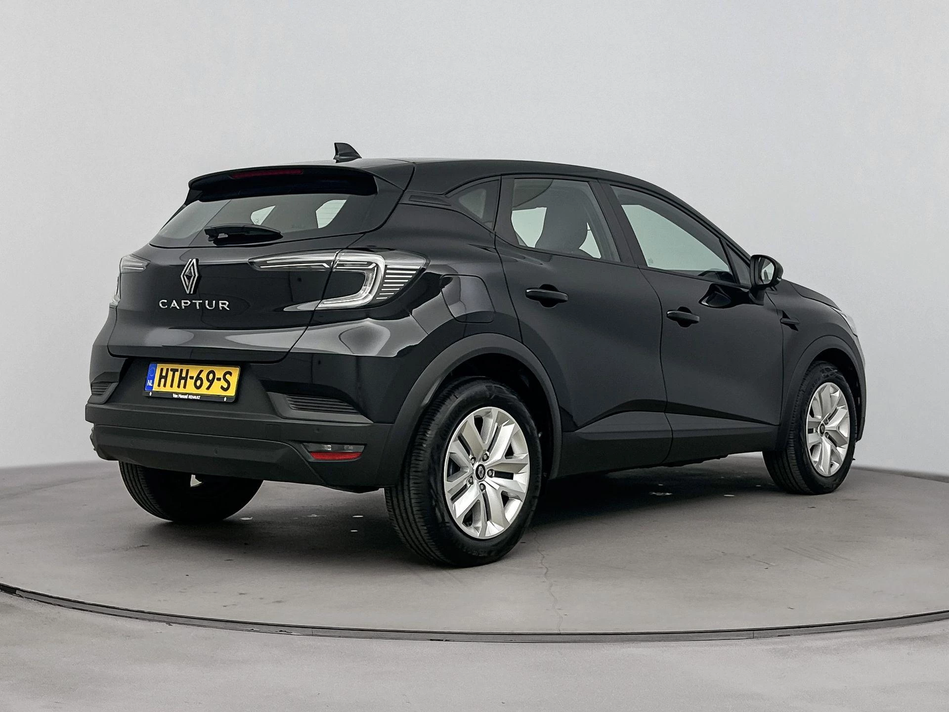 Renault-Captur-image-3