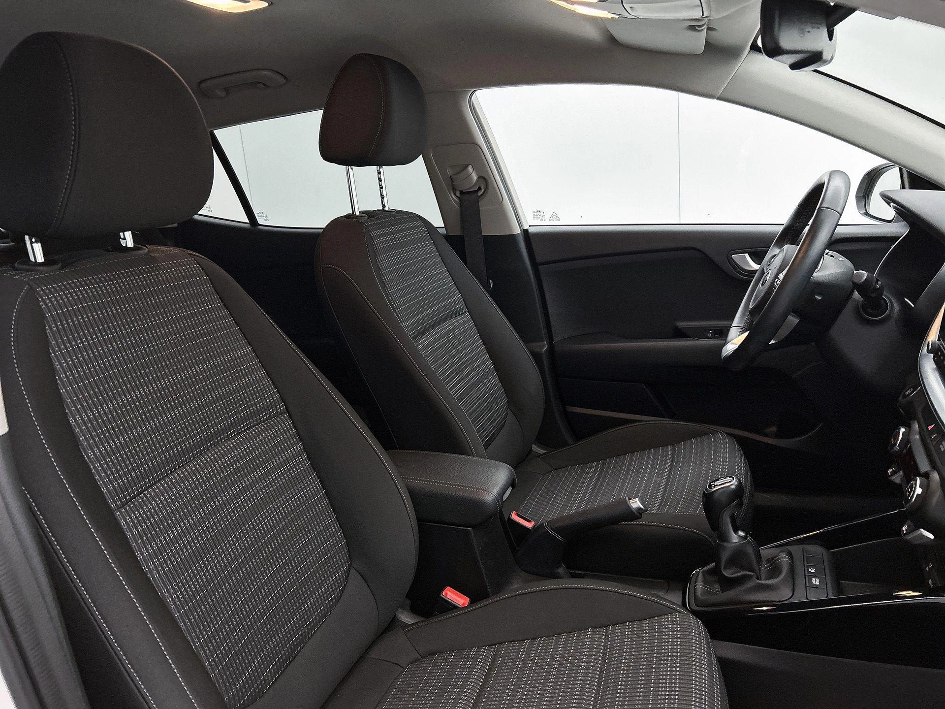 Kia-Stonic-image-33