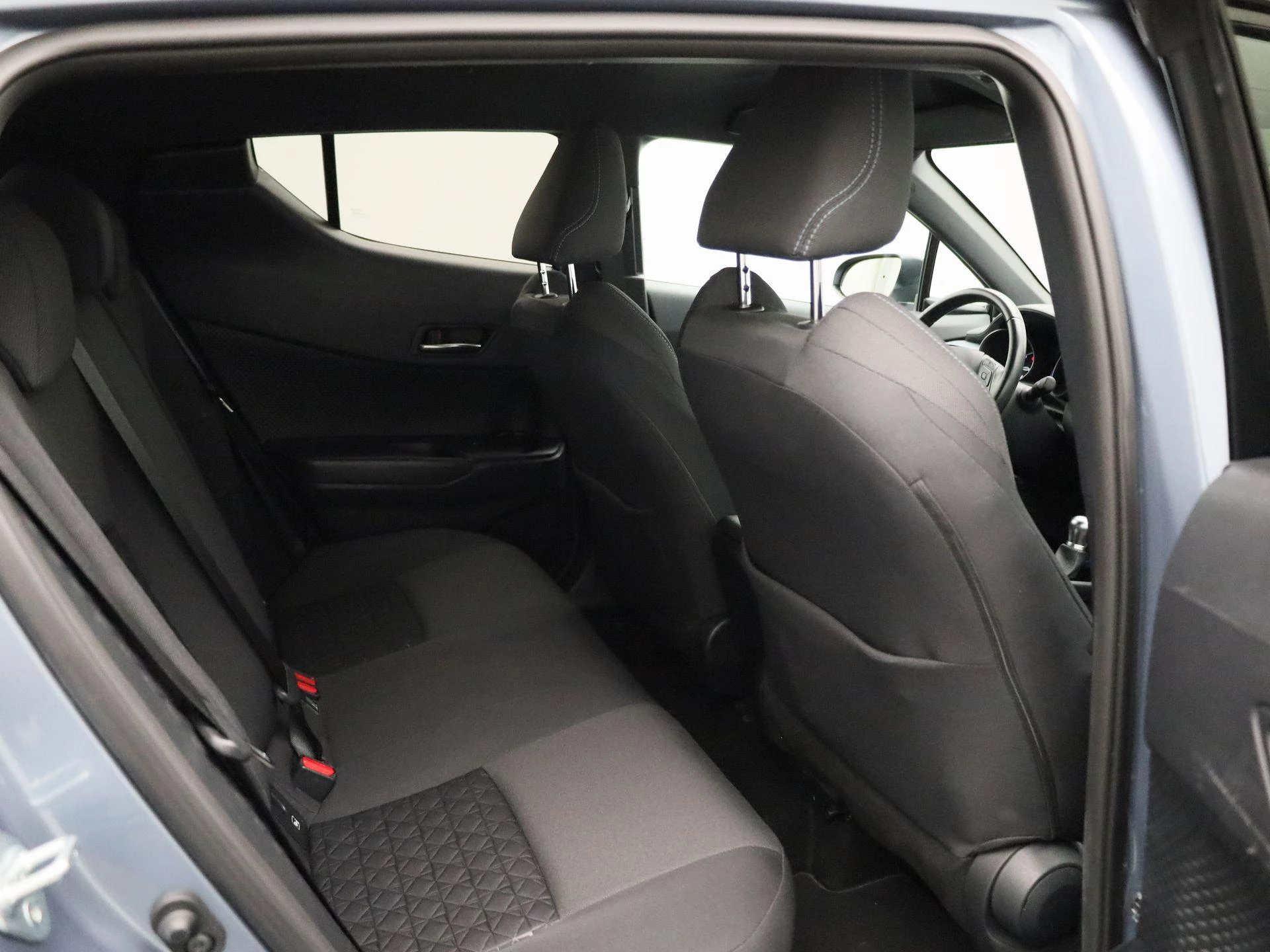 Toyota-C-HR-image-33