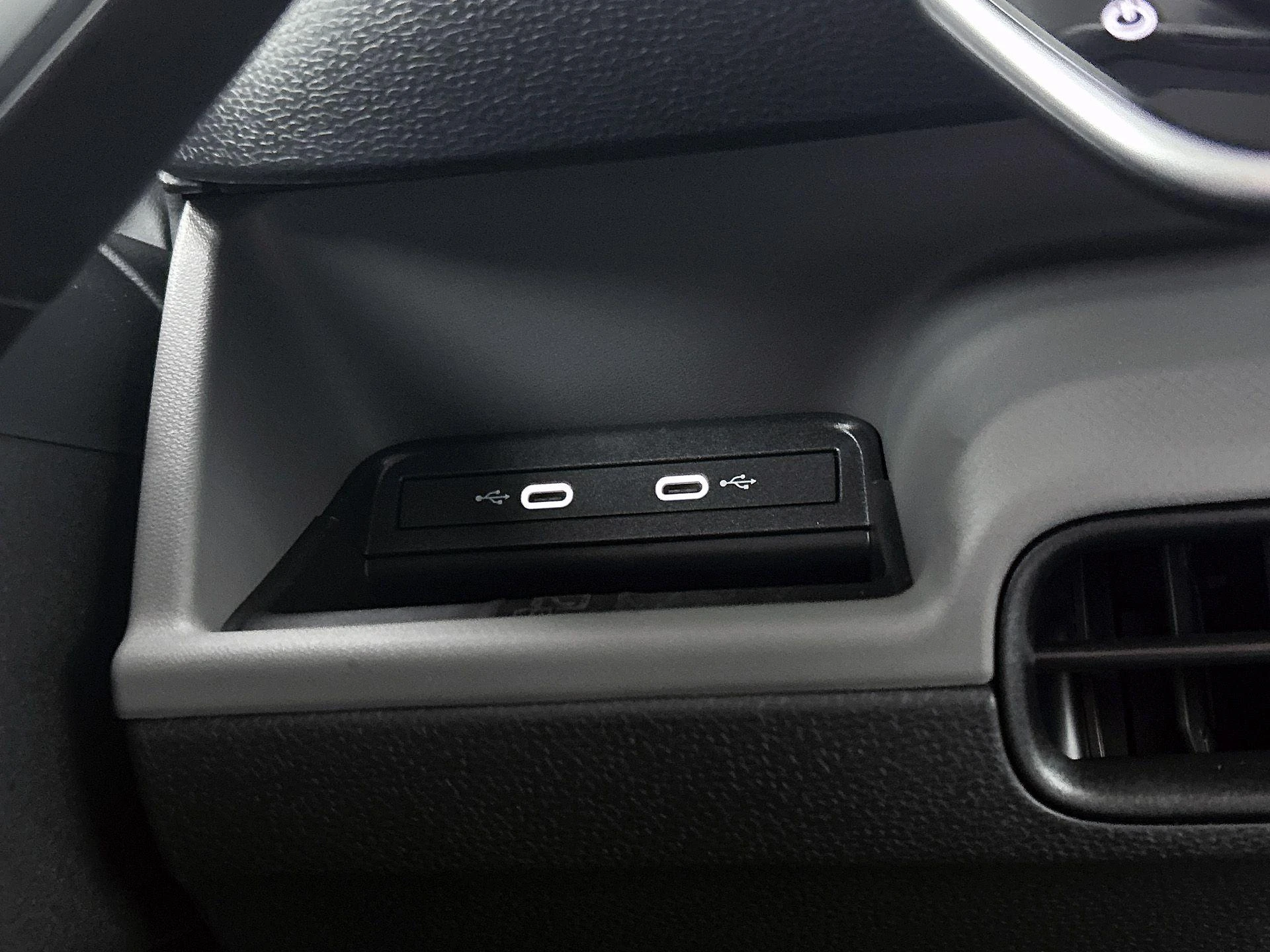 Volkswagen-ID. Buzz Cargo-image-21