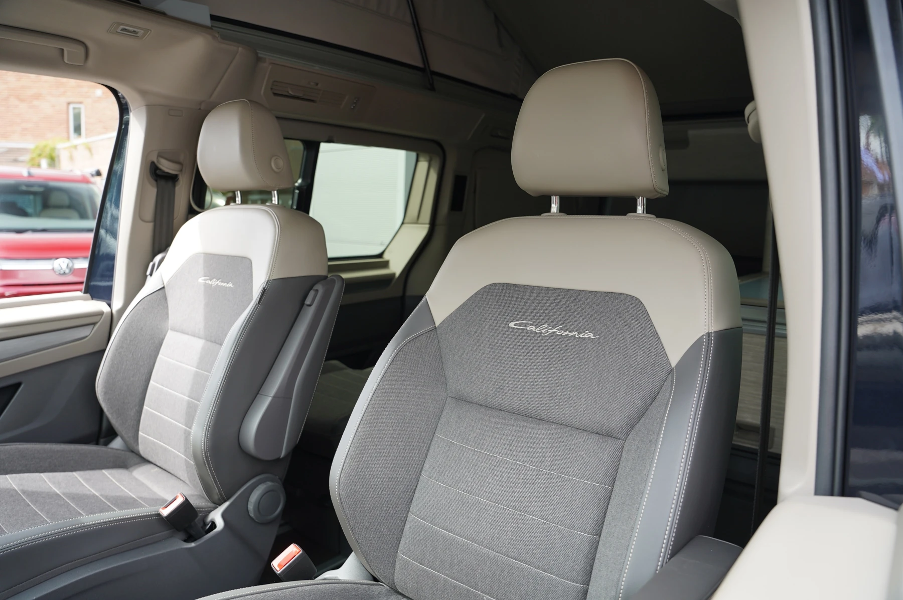 Volkswagen-California-image-19