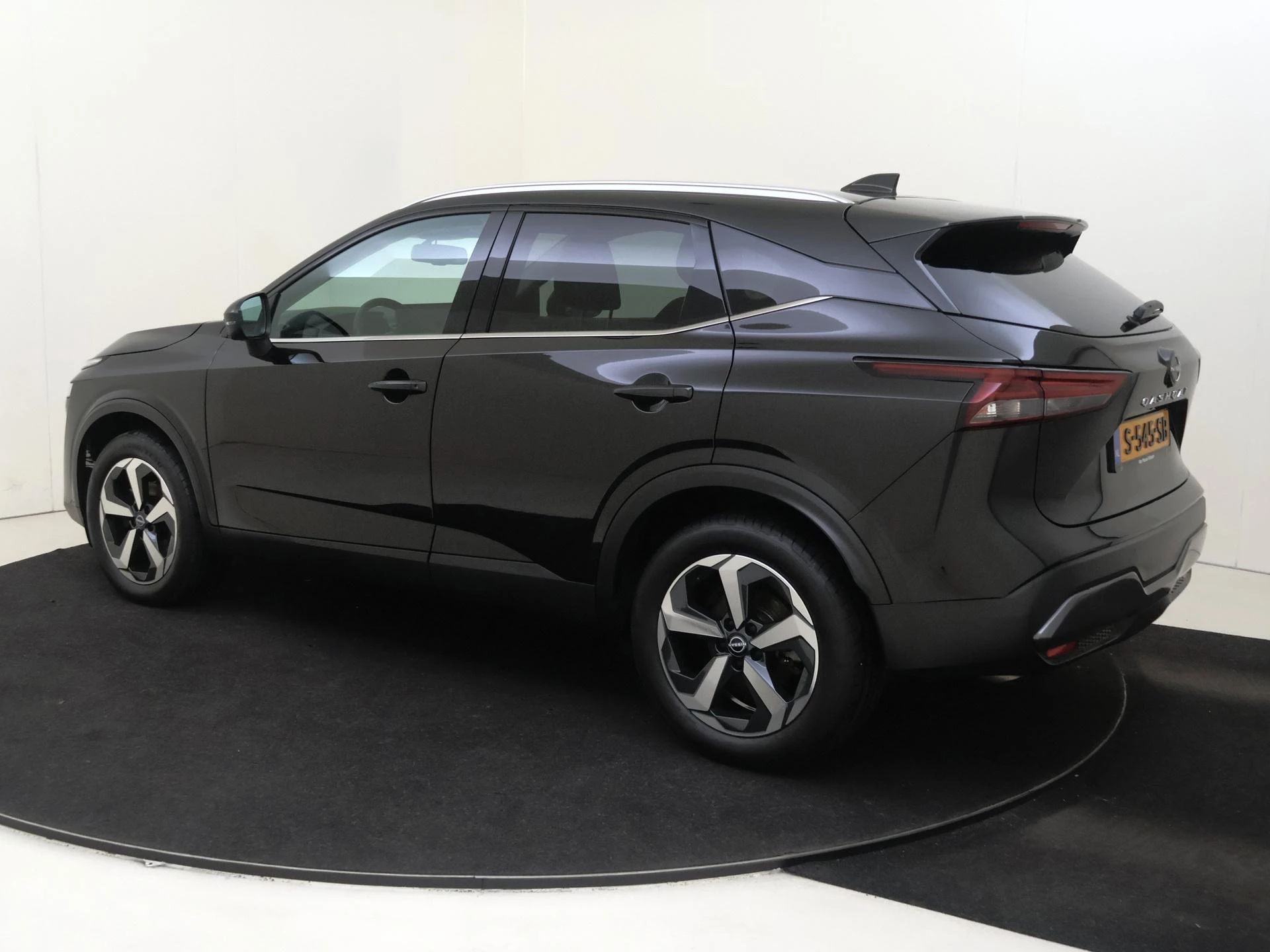 Nissan-QASHQAI-image-2