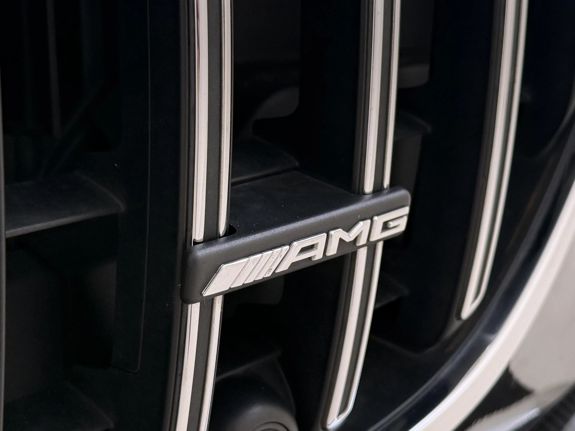 Mercedes-Benz-S-Klasse-image-11