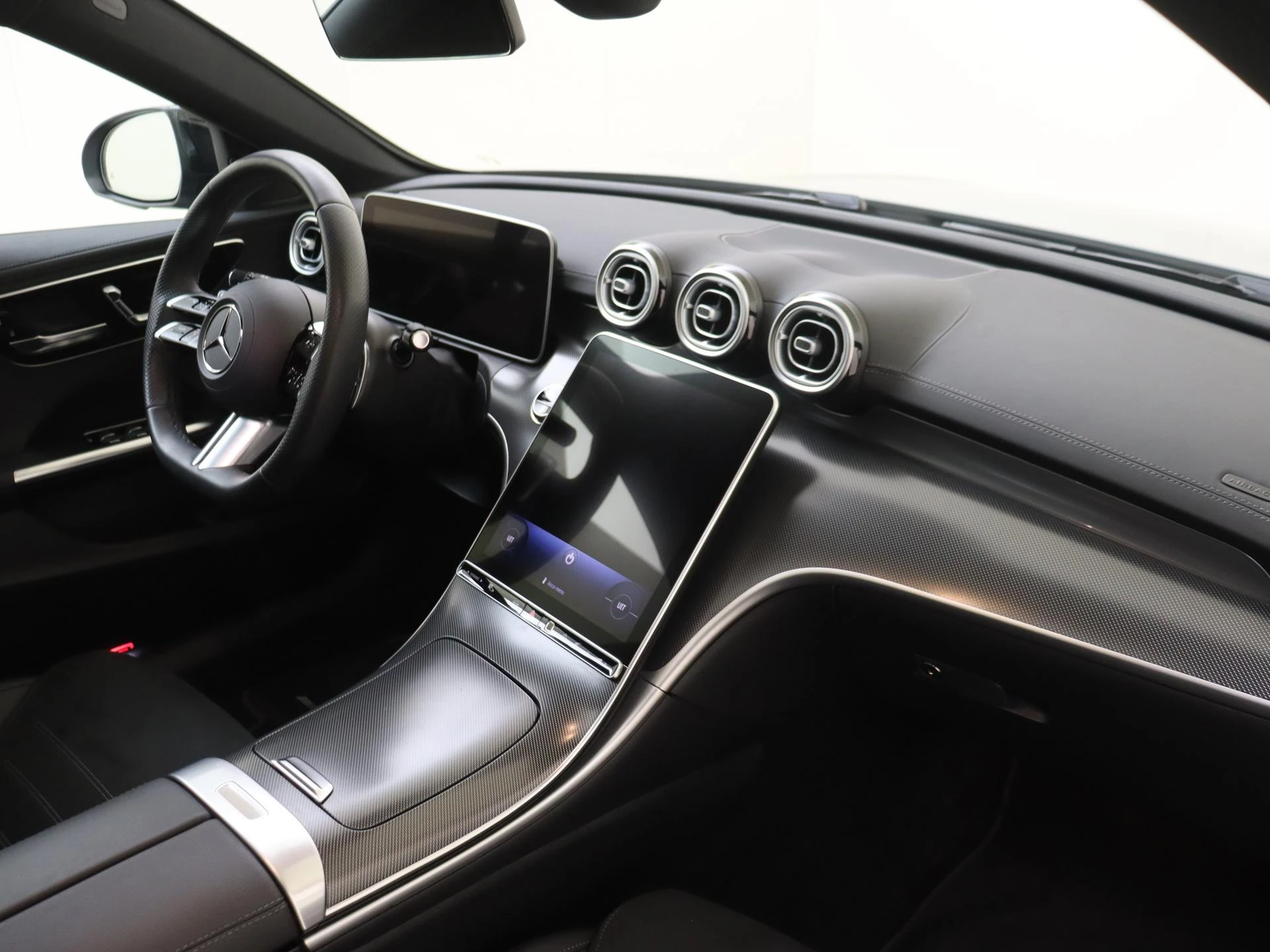 Mercedes-Benz-C-Klasse-image-4