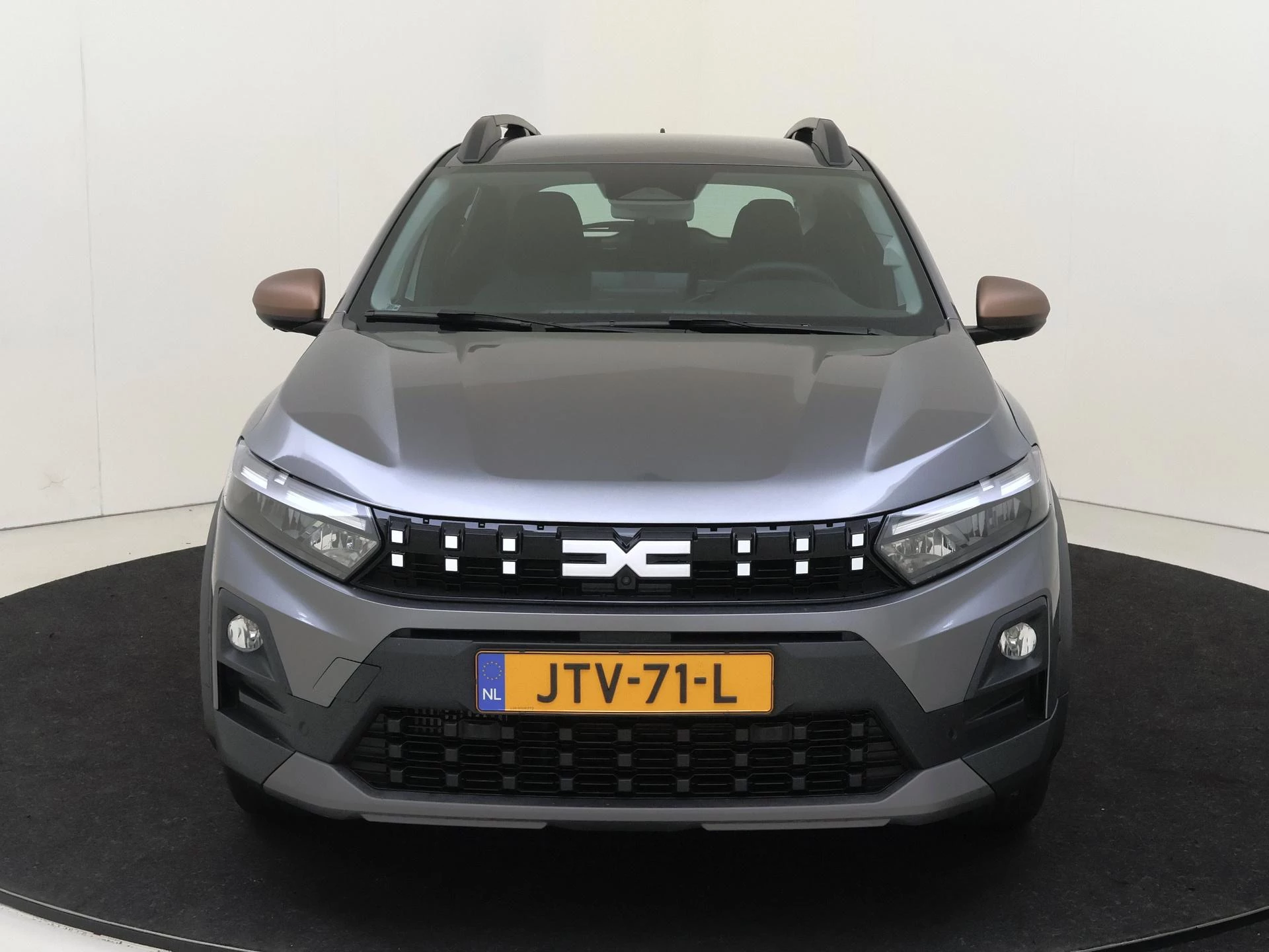 Dacia-Sandero Stepway-image-5