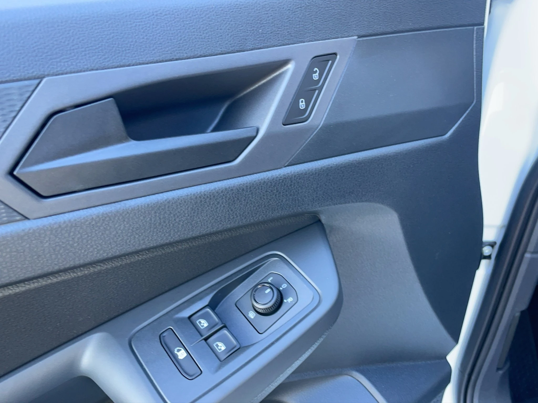 Ford-Transit Connect-image-10