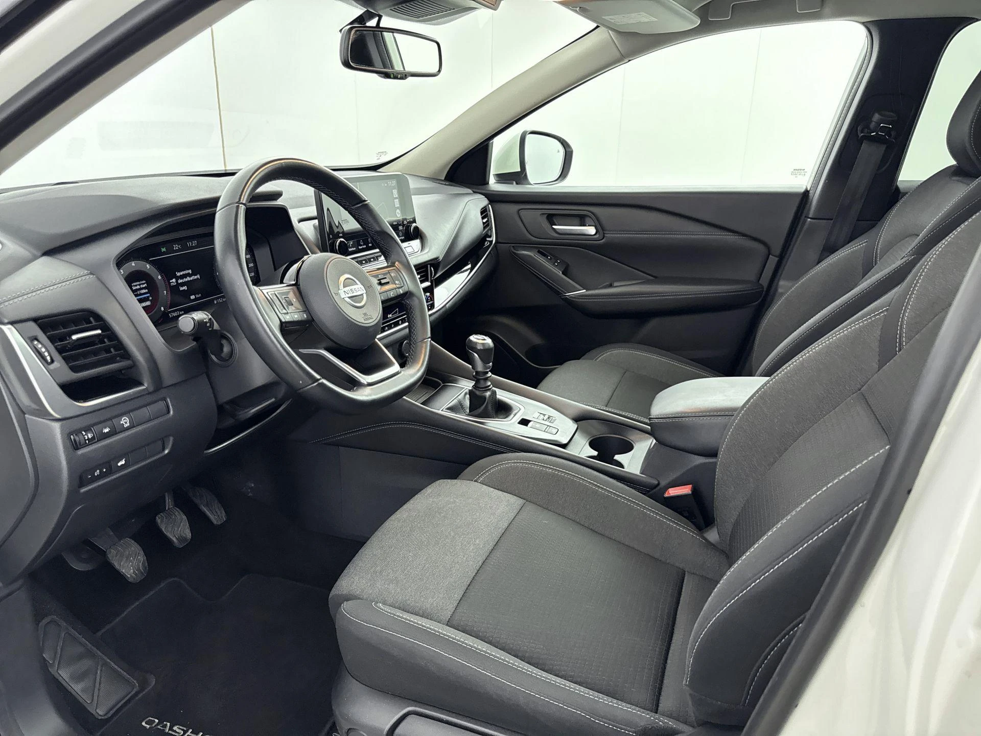 Nissan-QASHQAI-image-17