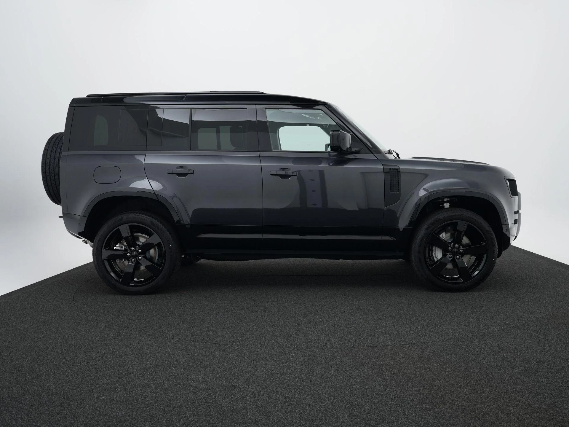 Land Rover Defender 2.0 P300e 110 HSE Dynamic Edition