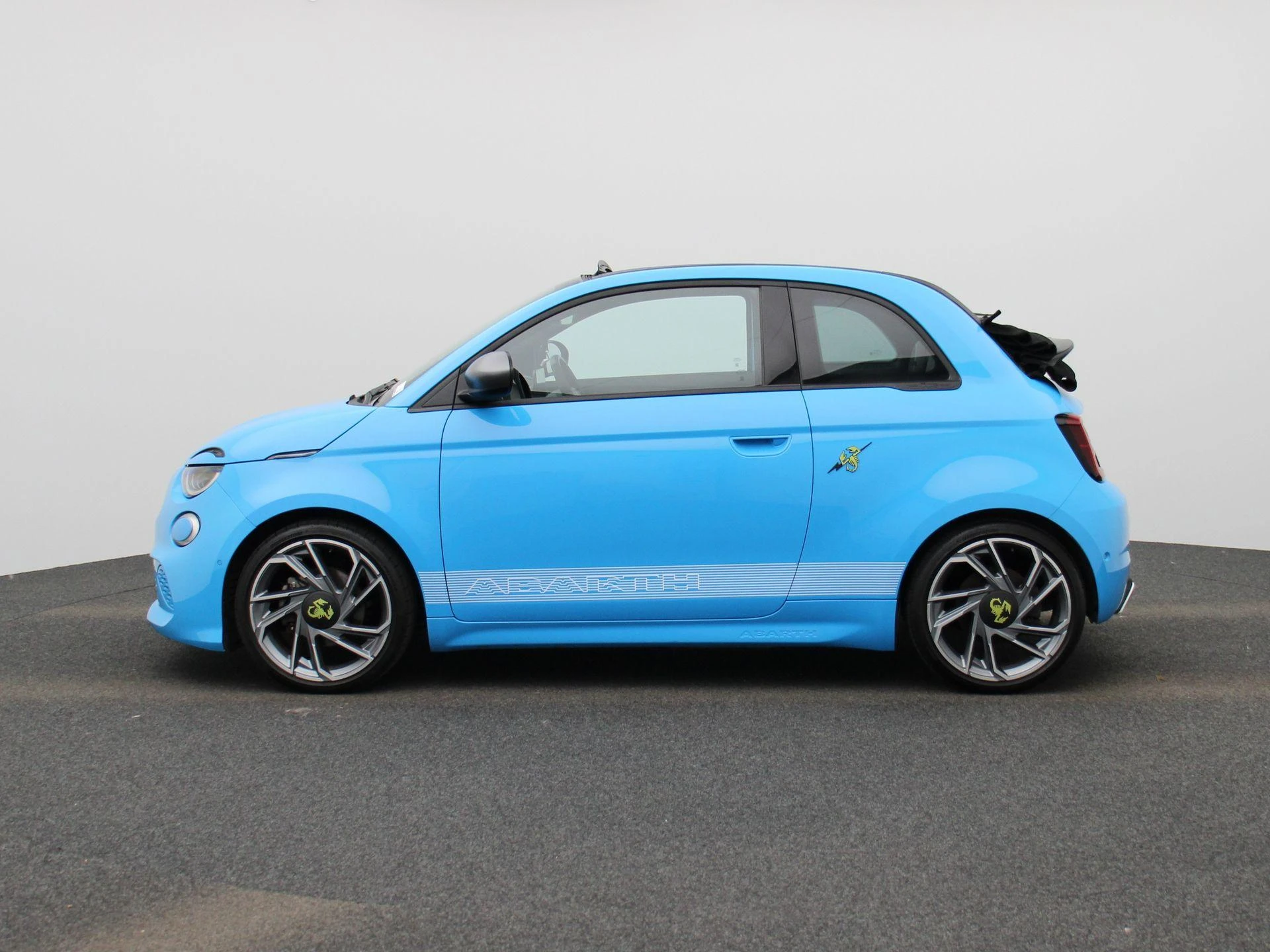 Fiat-500C-image-5