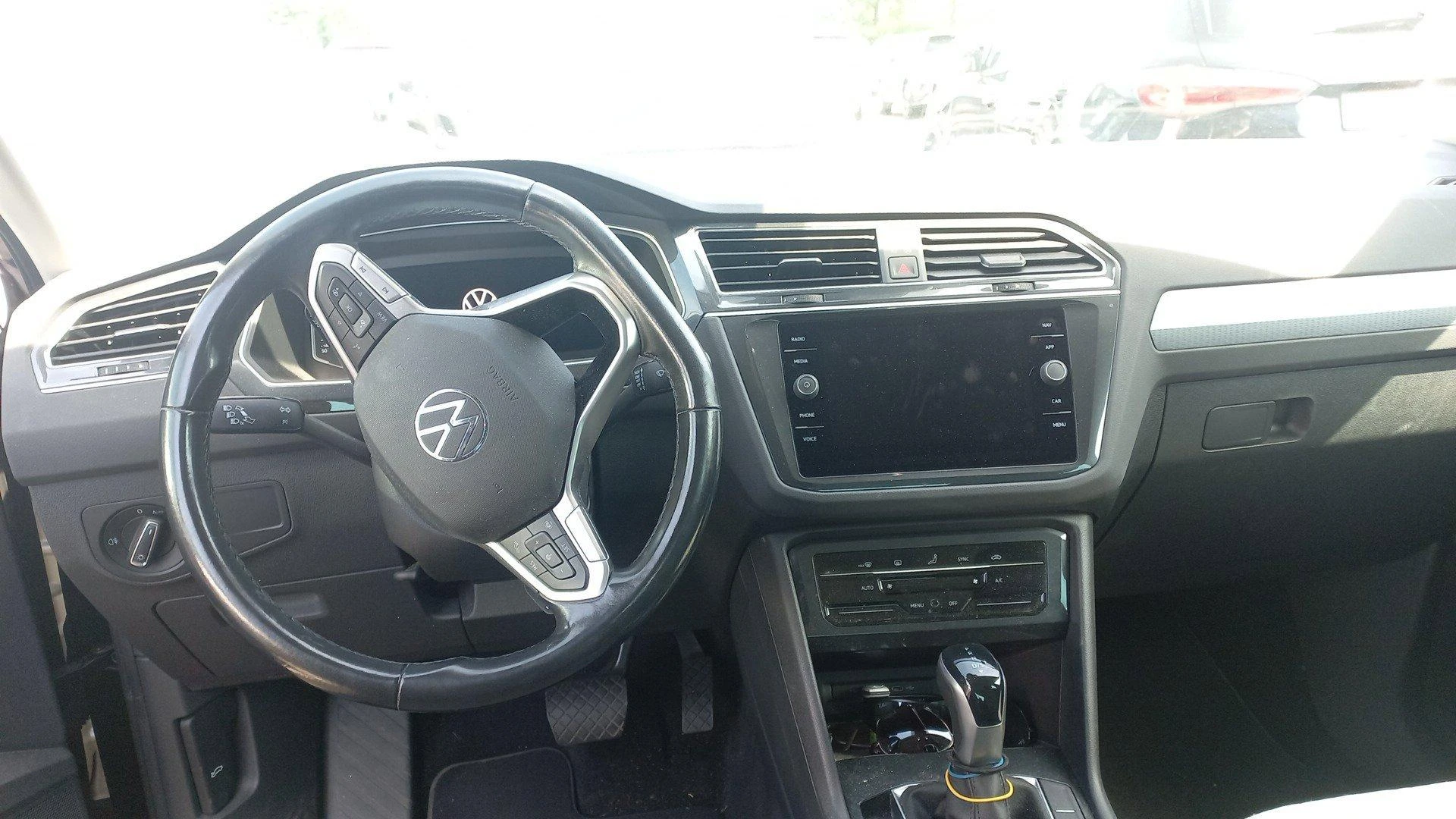 Volkswagen-Tiguan-image-7