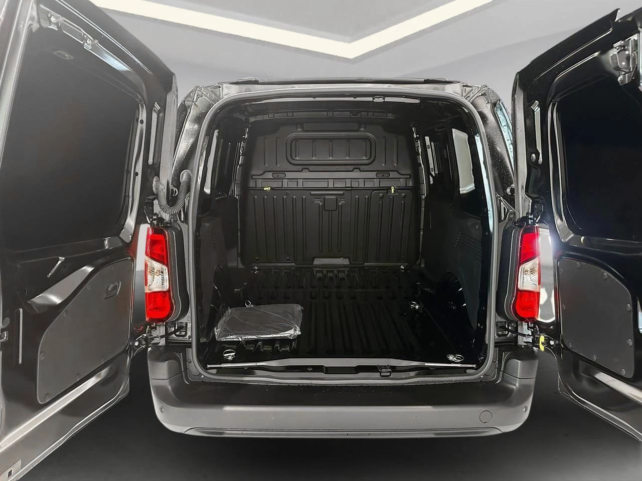 Fiat Doblò 1.5 BlueHDI 130 AT8 L1 Light