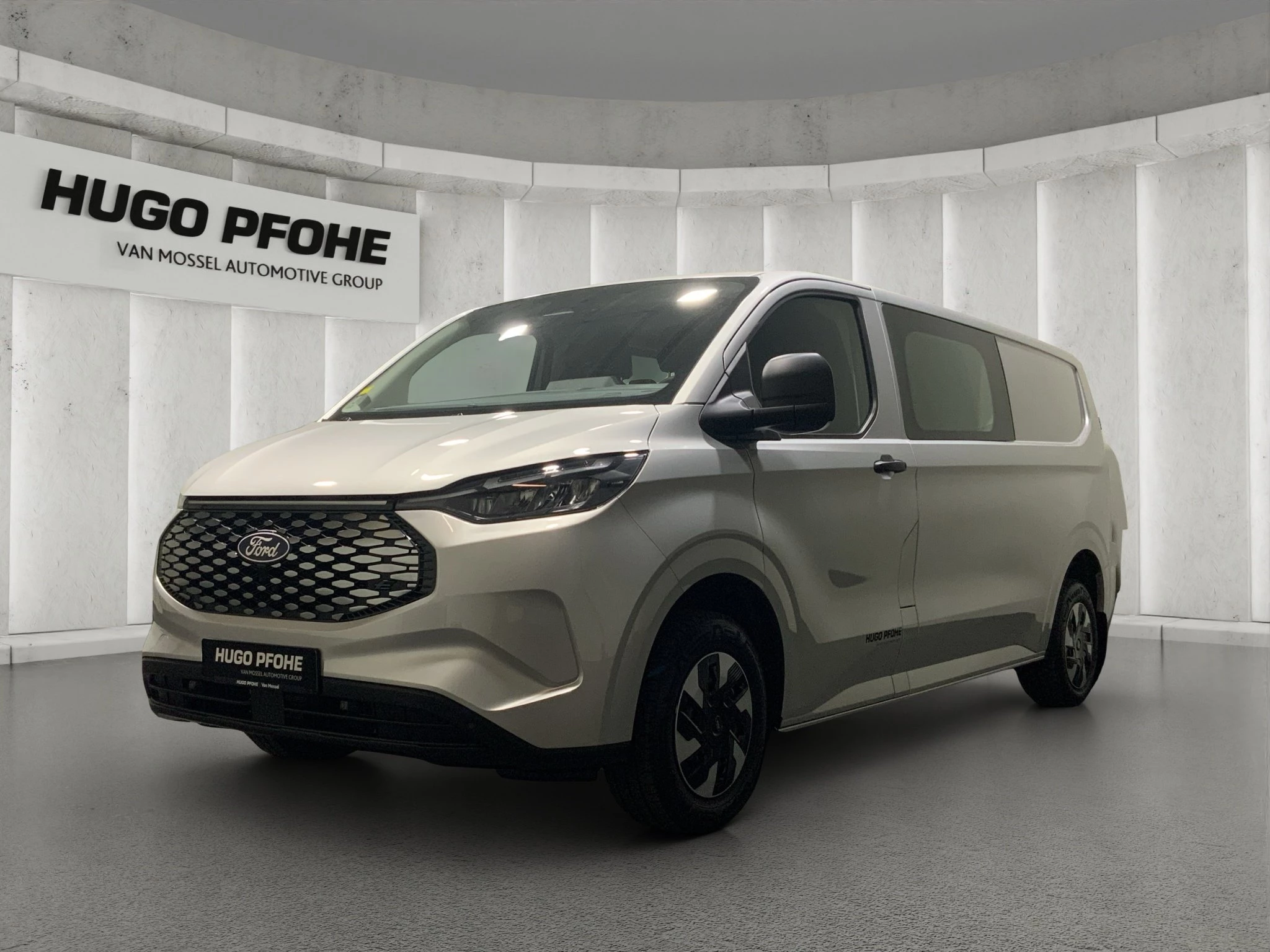 Ford-Transit Custom-image-0