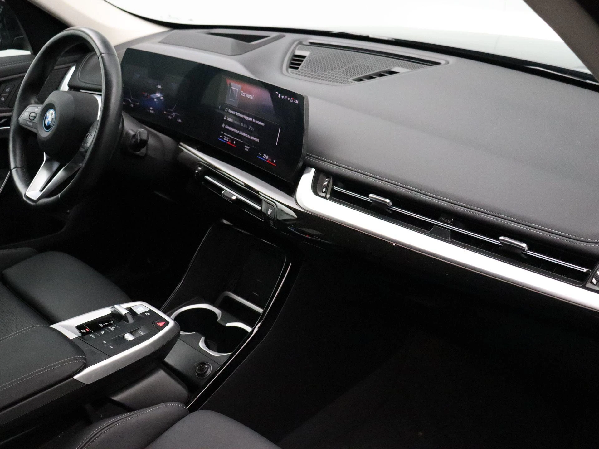 BMW-iX1-image-21