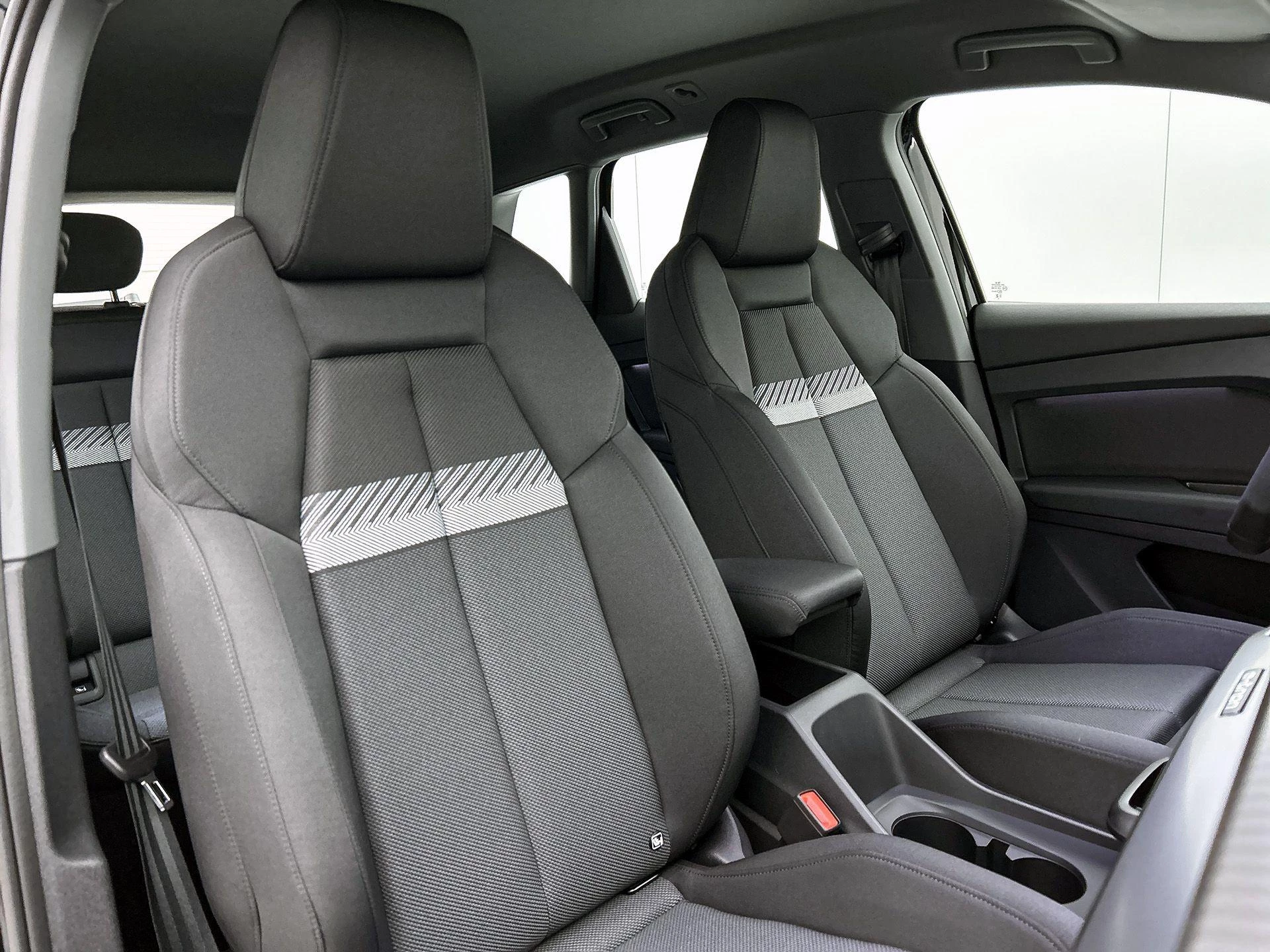 Audi-Q4 e-tron-image-32