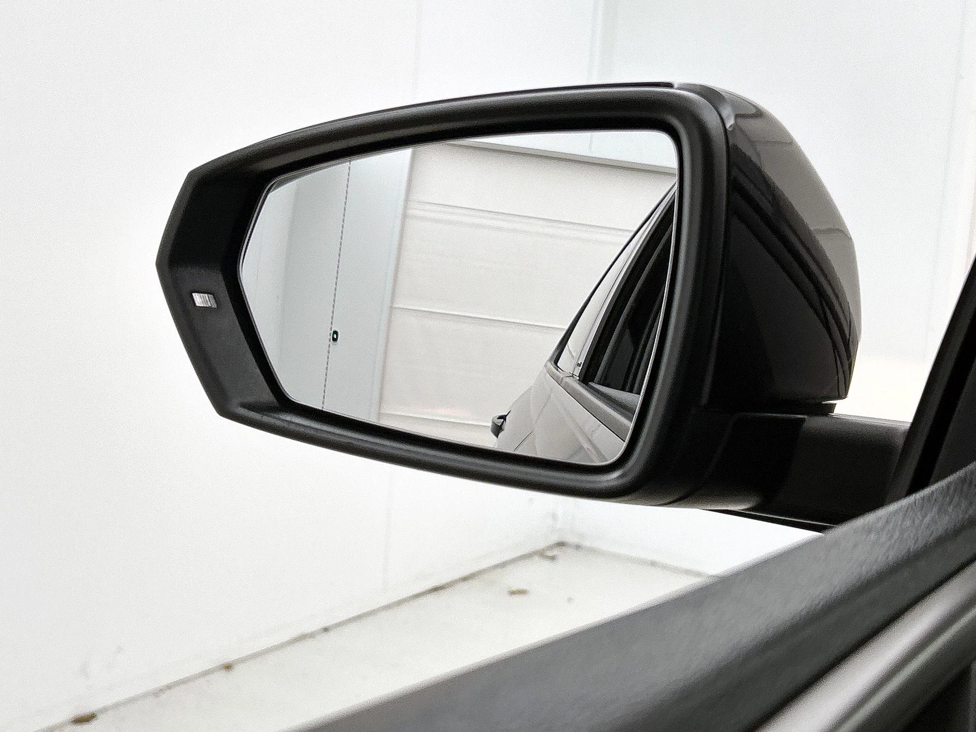 Volkswagen-Polo-image-22