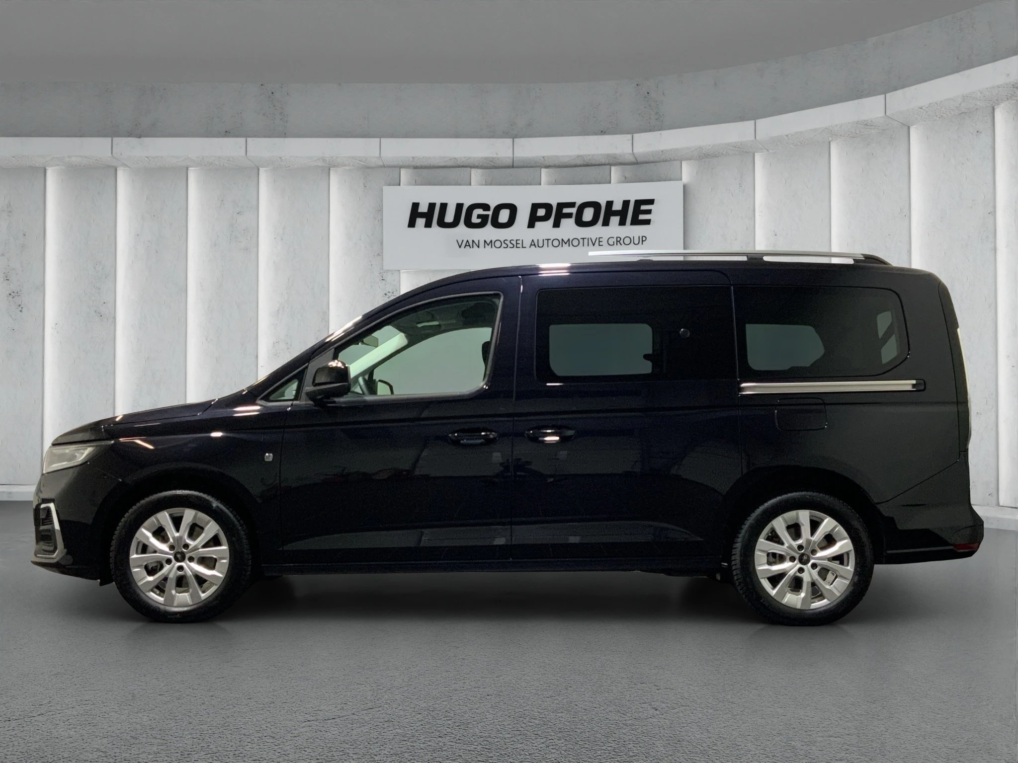 Ford-Tourneo Connect-image-1