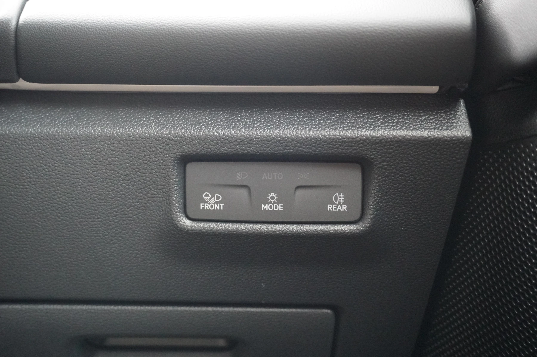 Volkswagen-Tiguan-image-20