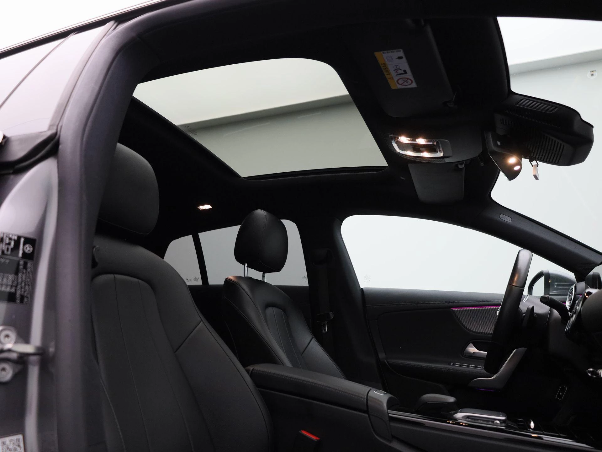 Mercedes-Benz-CLA-image-47