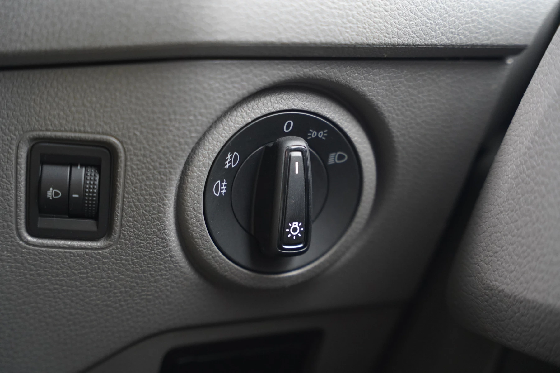 Volkswagen-California-image-23