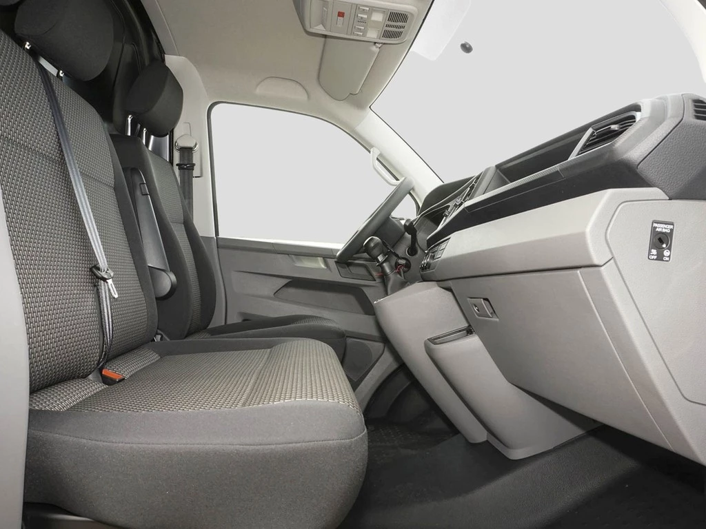 Volkswagen-Transporter-image-7