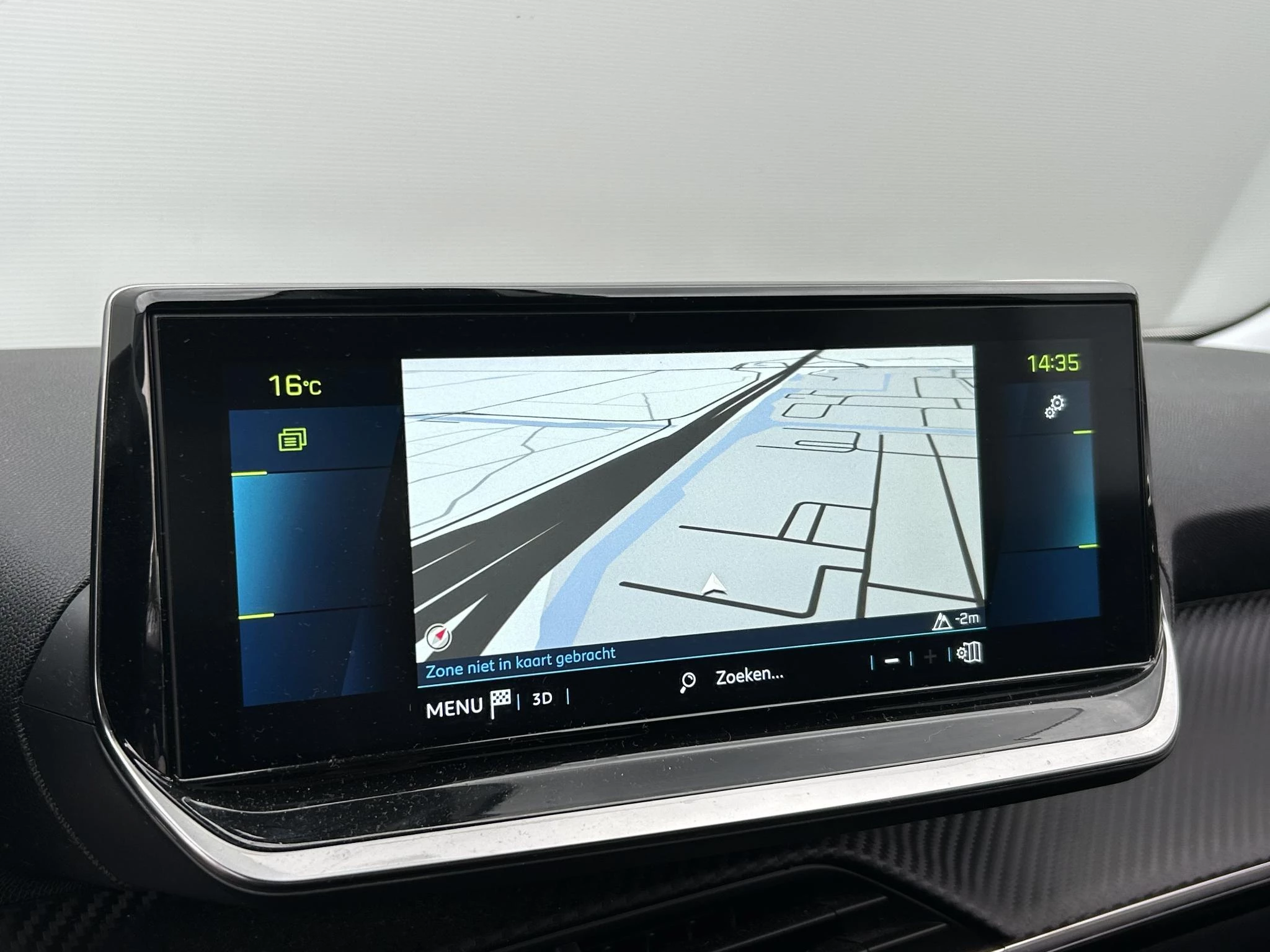 Peugeot-e-2008-image-14