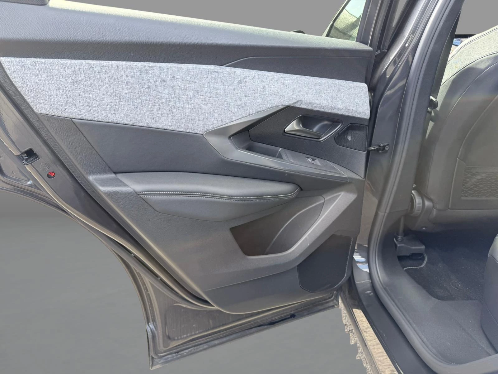 Peugeot e-3008 e-3008 210 GT