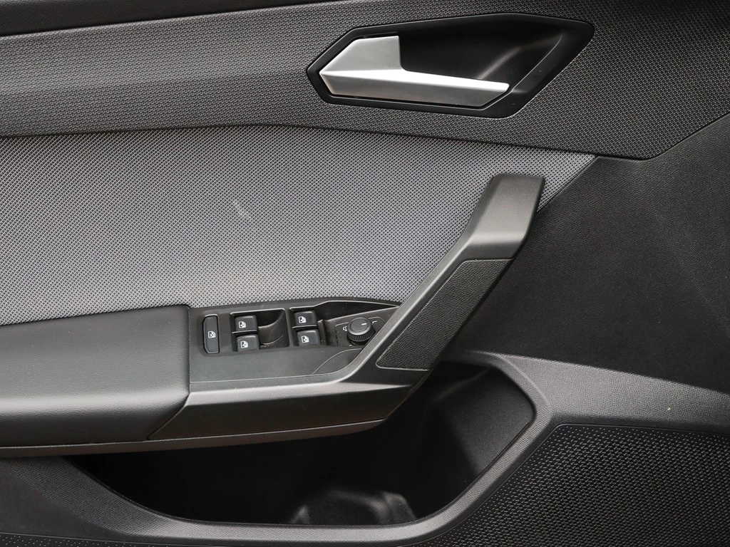 SEAT Leon 2.0 TDI DSG Style Full-Link/LED/SHZ