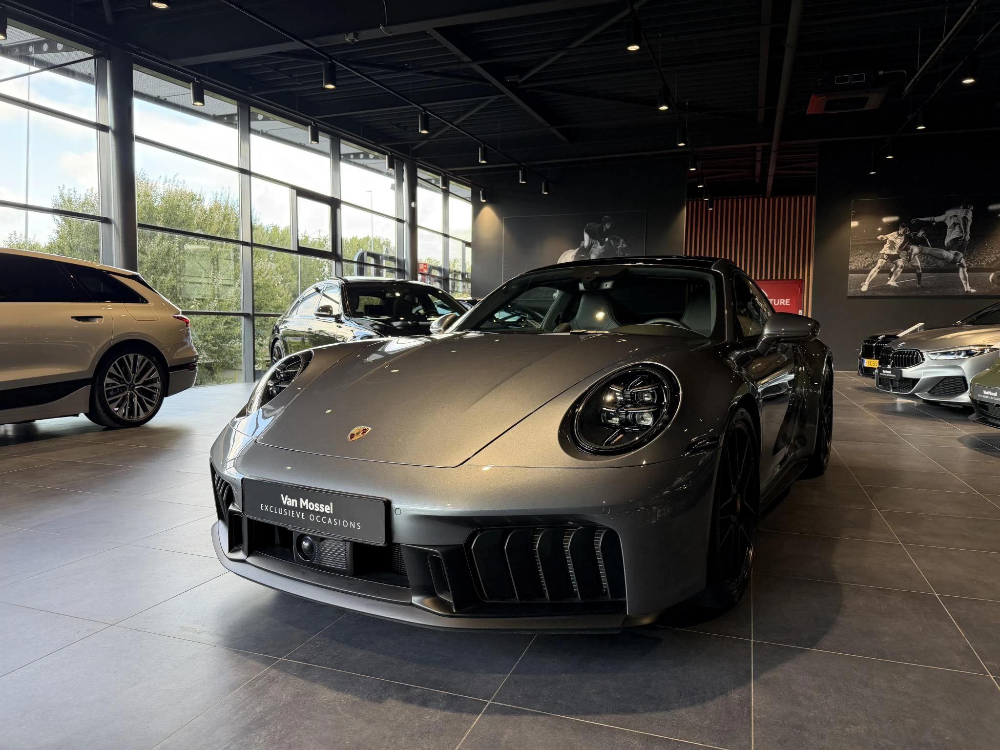 Porsche-911-image-1