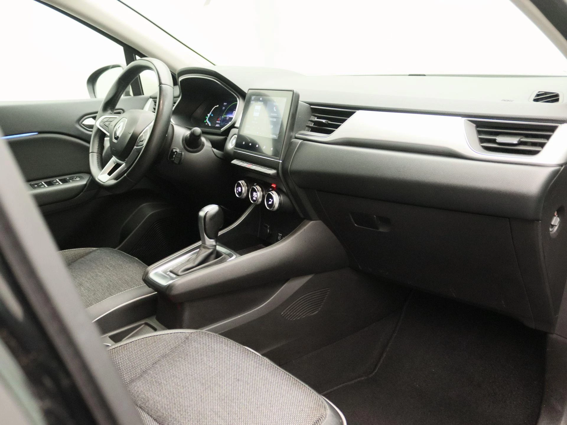 Renault-Captur-image-23