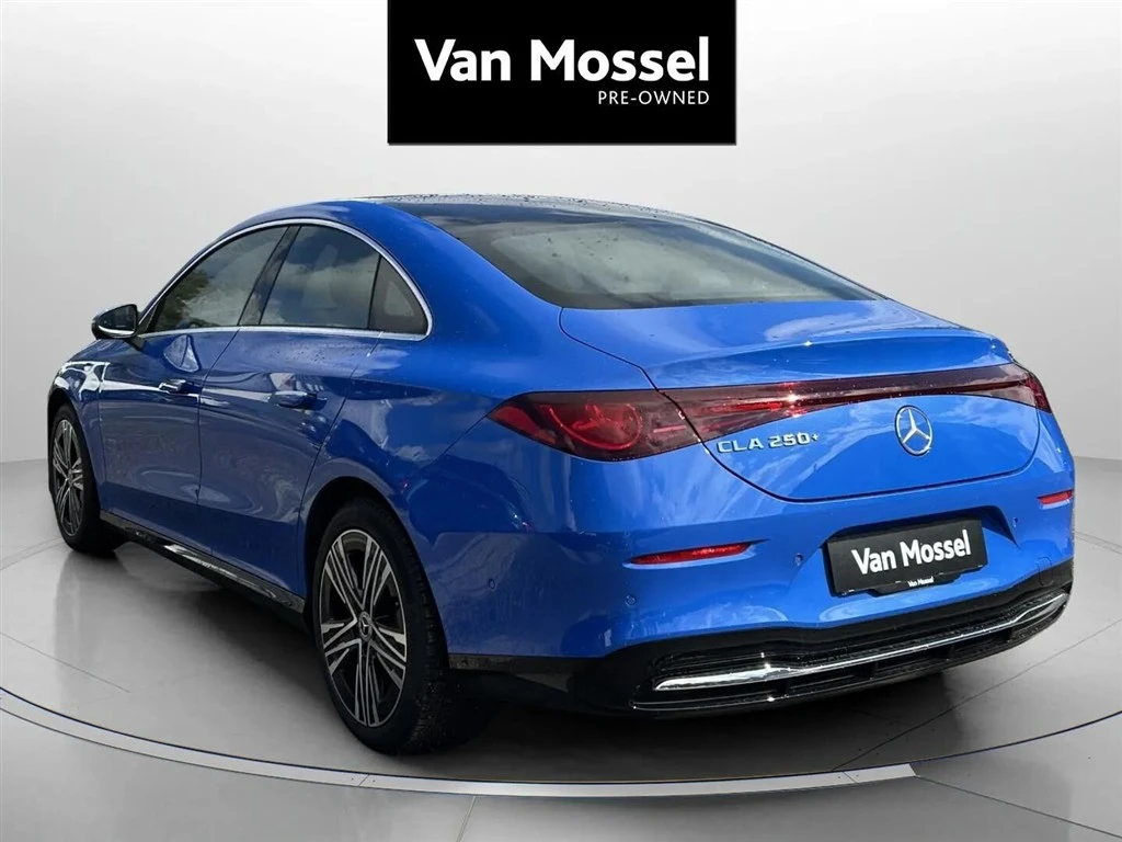 Mercedes-Benz-CLA-image-6