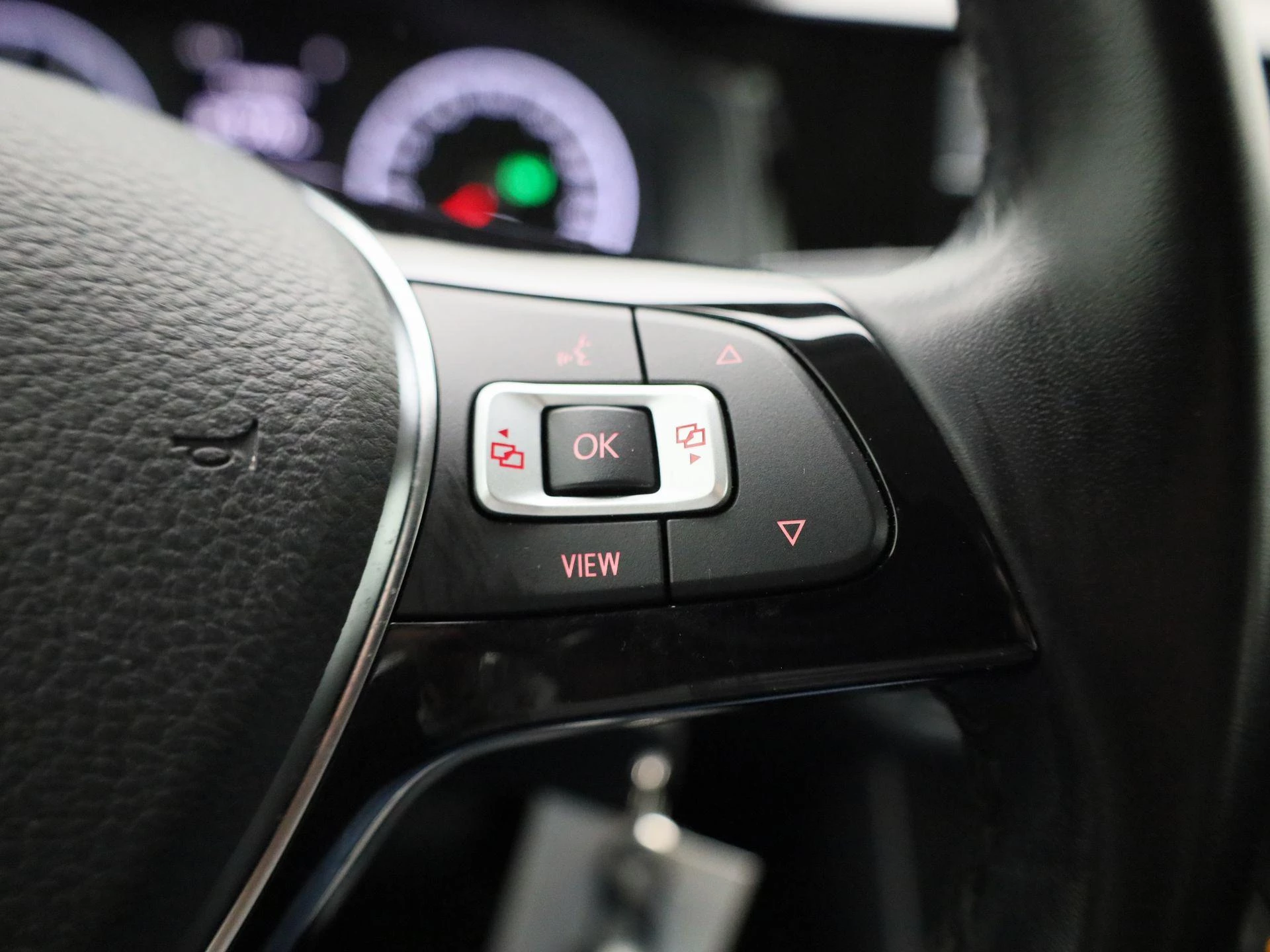 Volkswagen-Polo-image-16