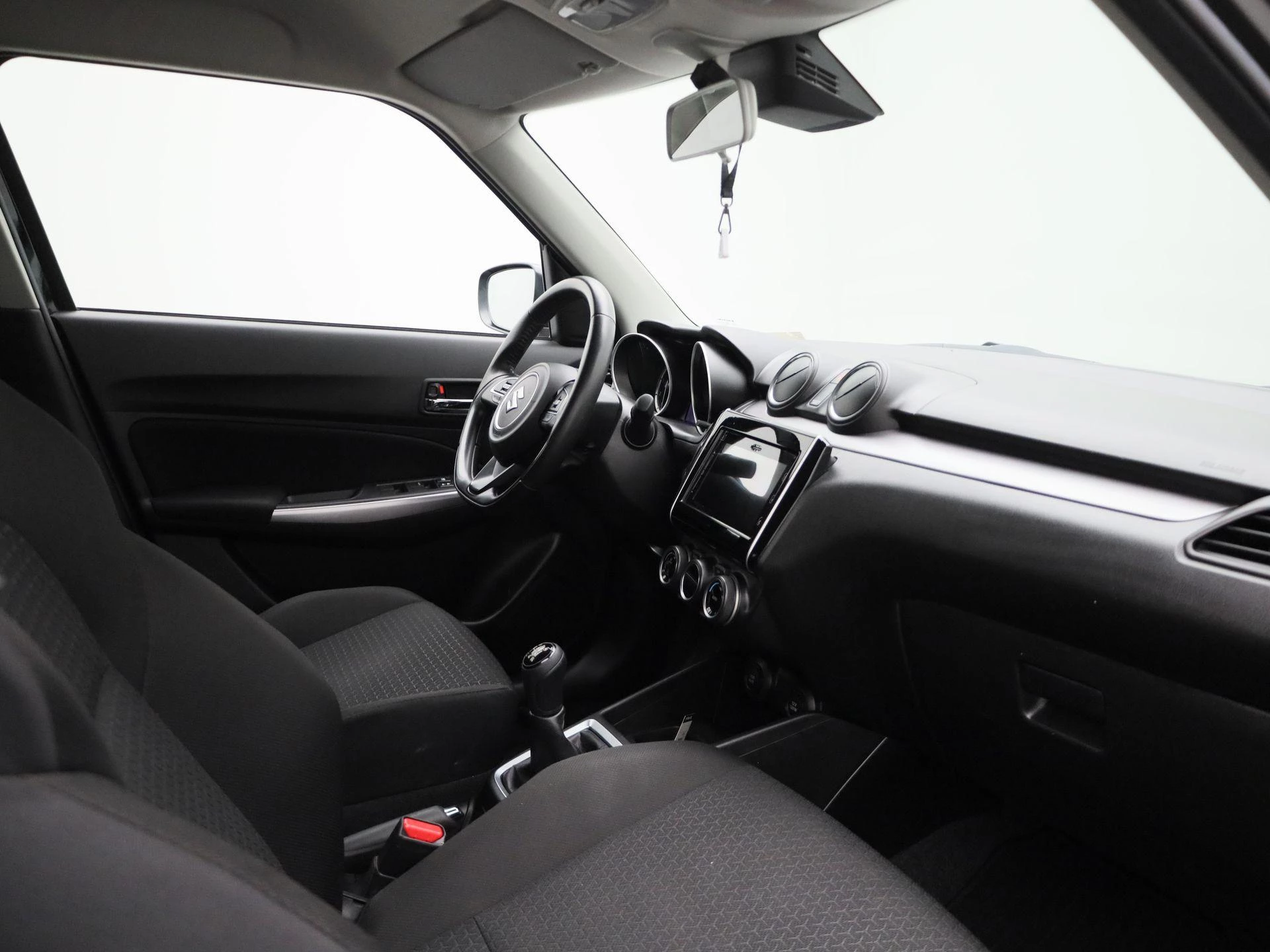 Suzuki-Swift-image-24