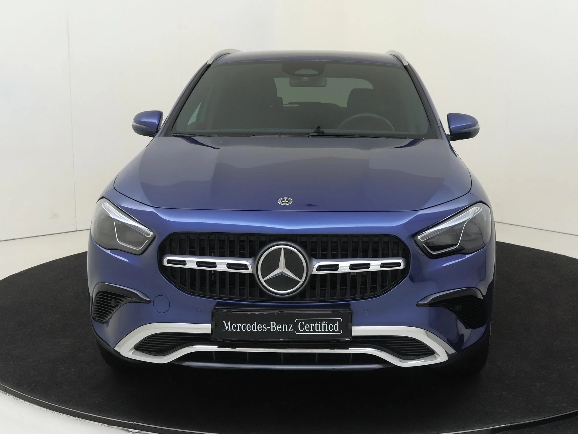 Mercedes-Benz-GLA-image-5