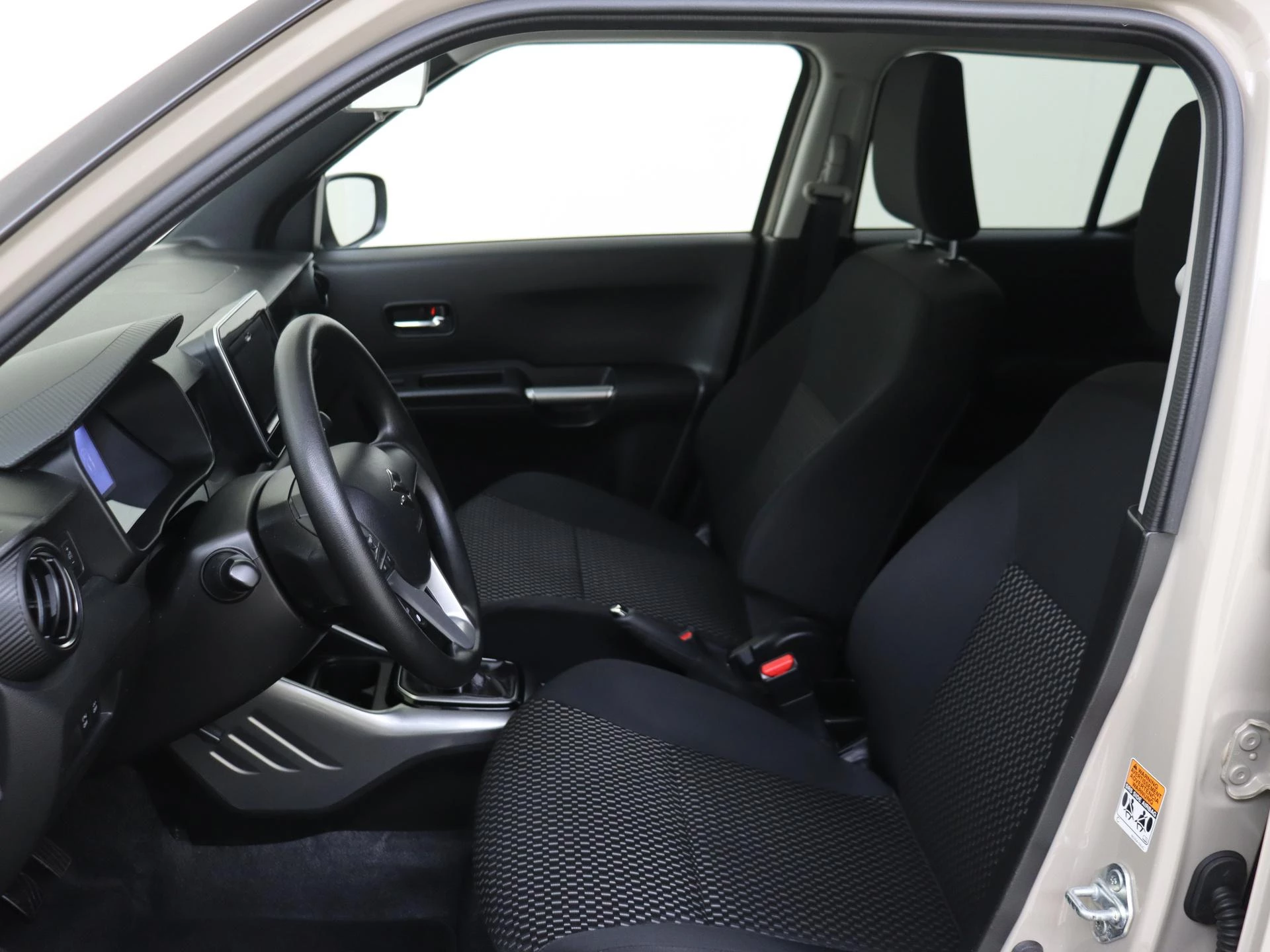 Suzuki-Ignis-image-15