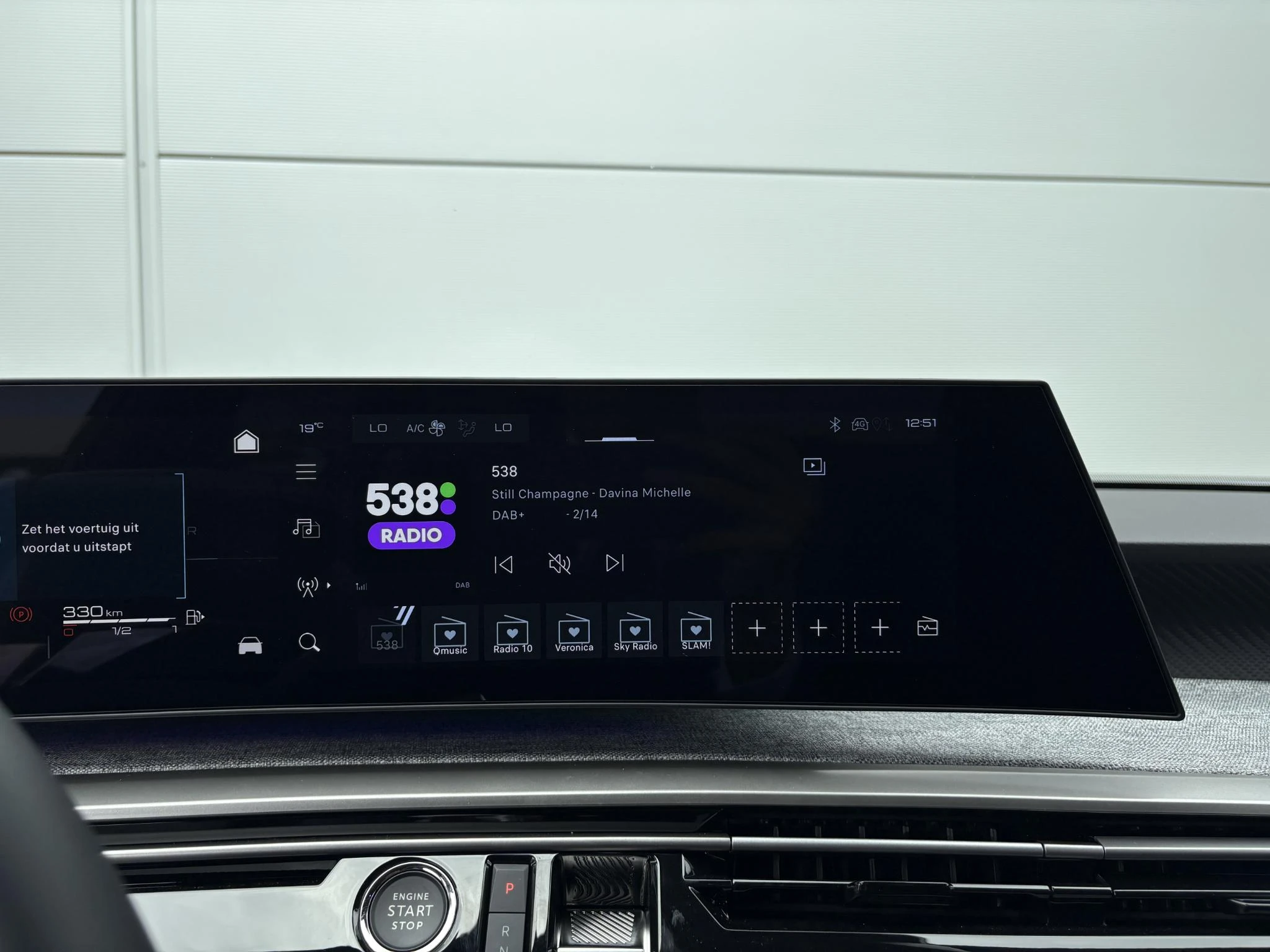 Peugeot 3008 1.6 plug-in Hybrid 195 Allure