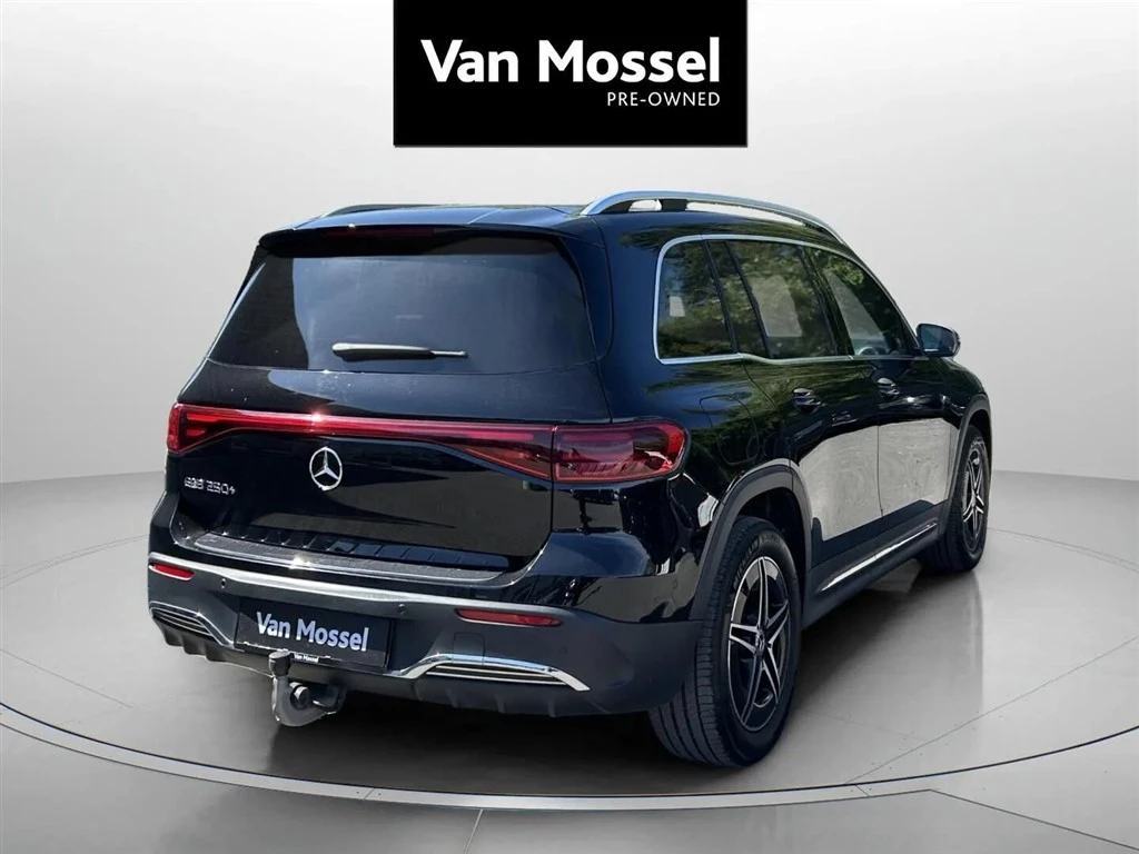 Mercedes-Benz-EQB-image-4
