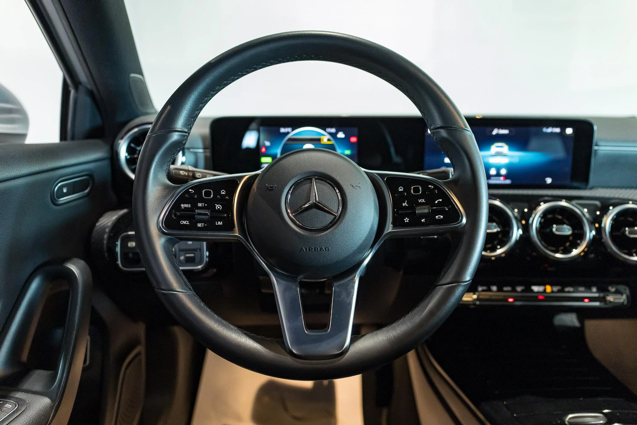 Mercedes-Benz-Classe A-image-16