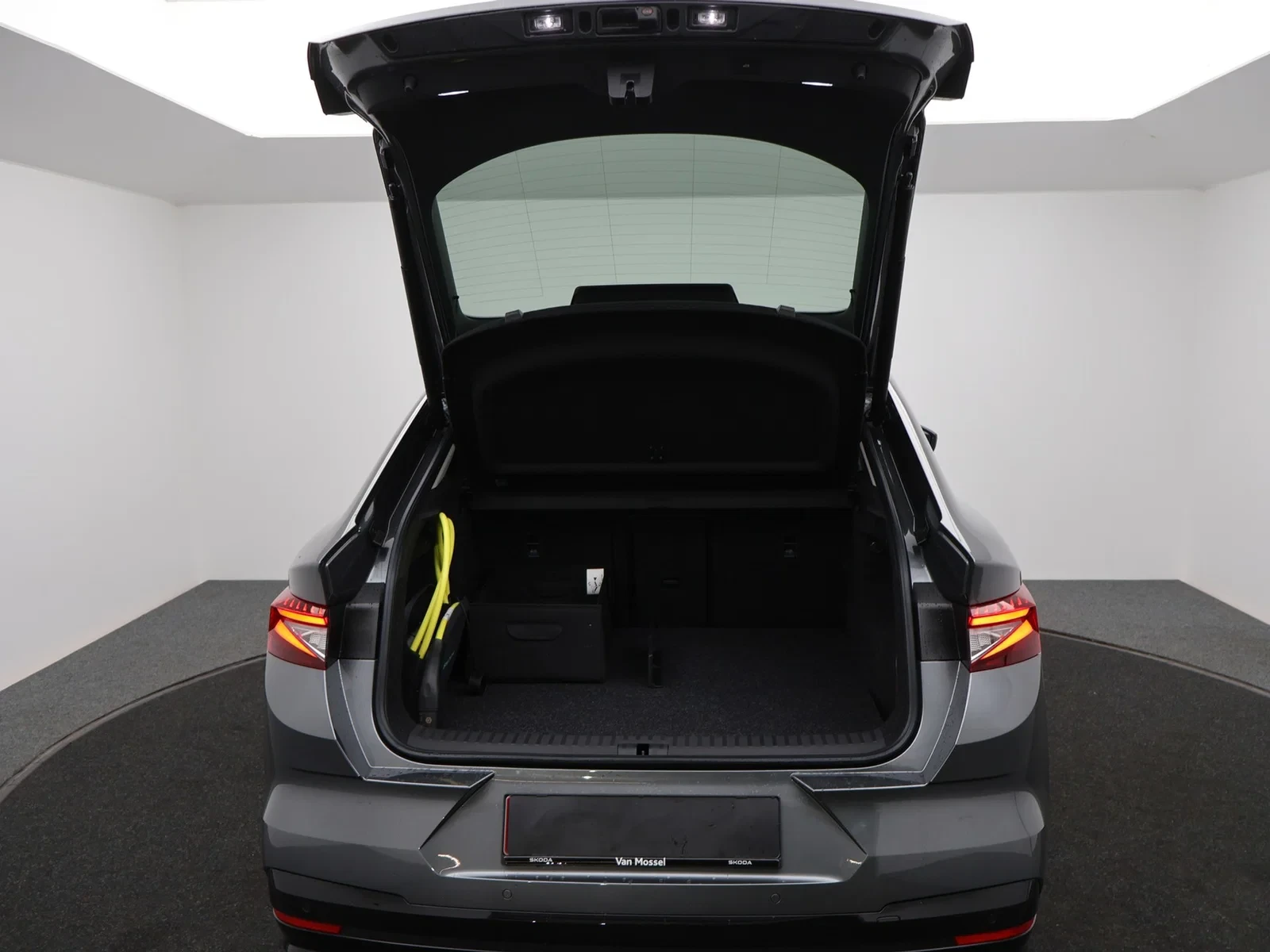 Škoda Enyaq Coupe 85 Corporate 82kWh 210kW (285pk) DEMO