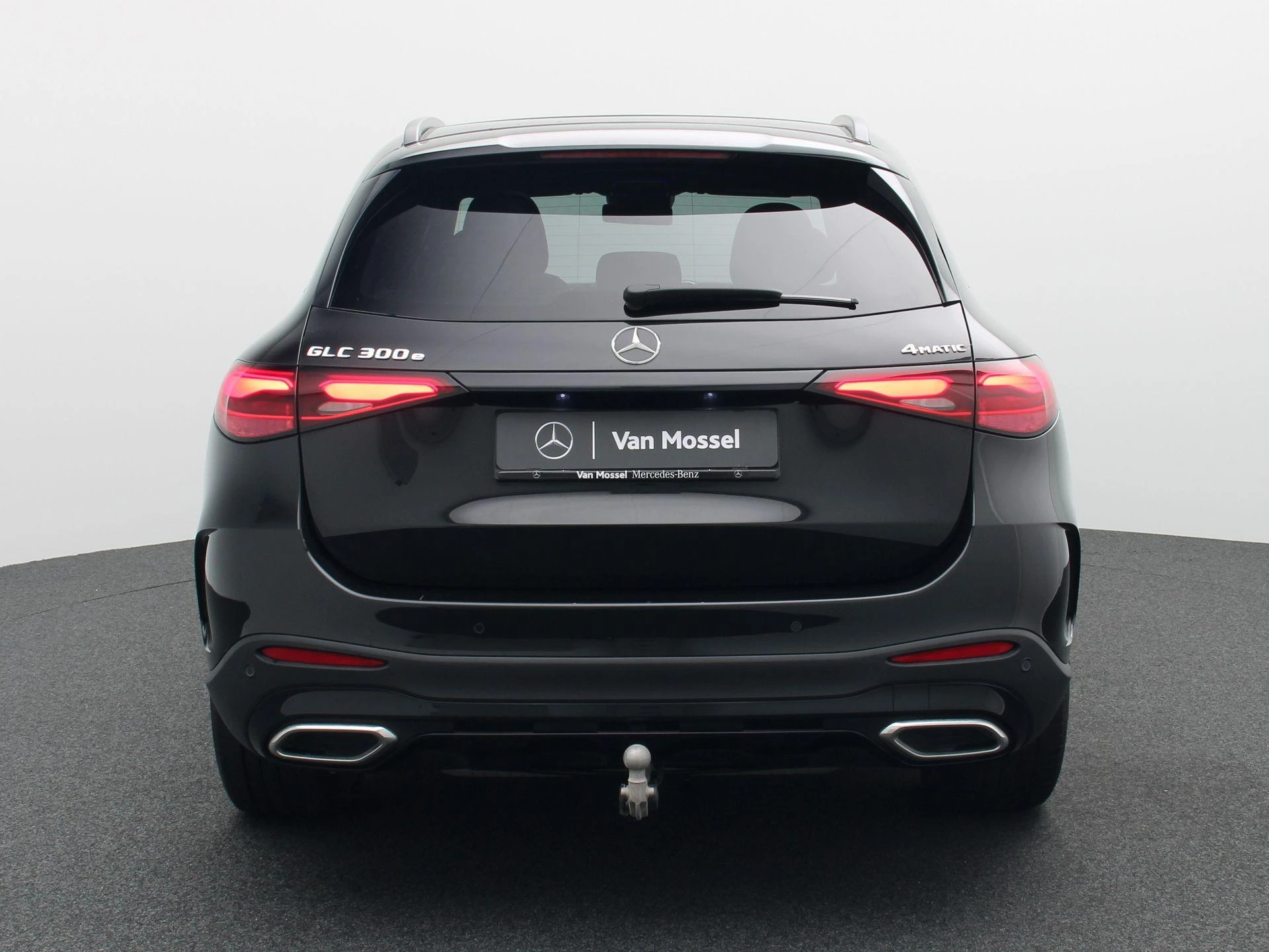 Mercedes-Benz-GLC-image-4