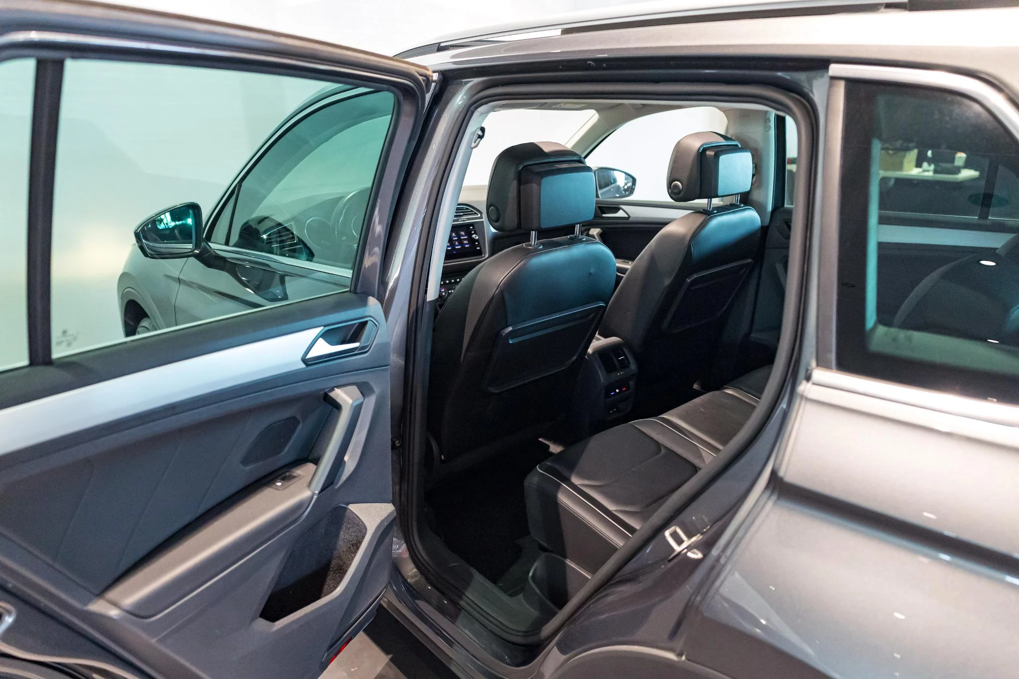 Volkswagen Tiguan 1.5 TSI DSG | Pano Dak | Carplay | ACC | Zetelverw