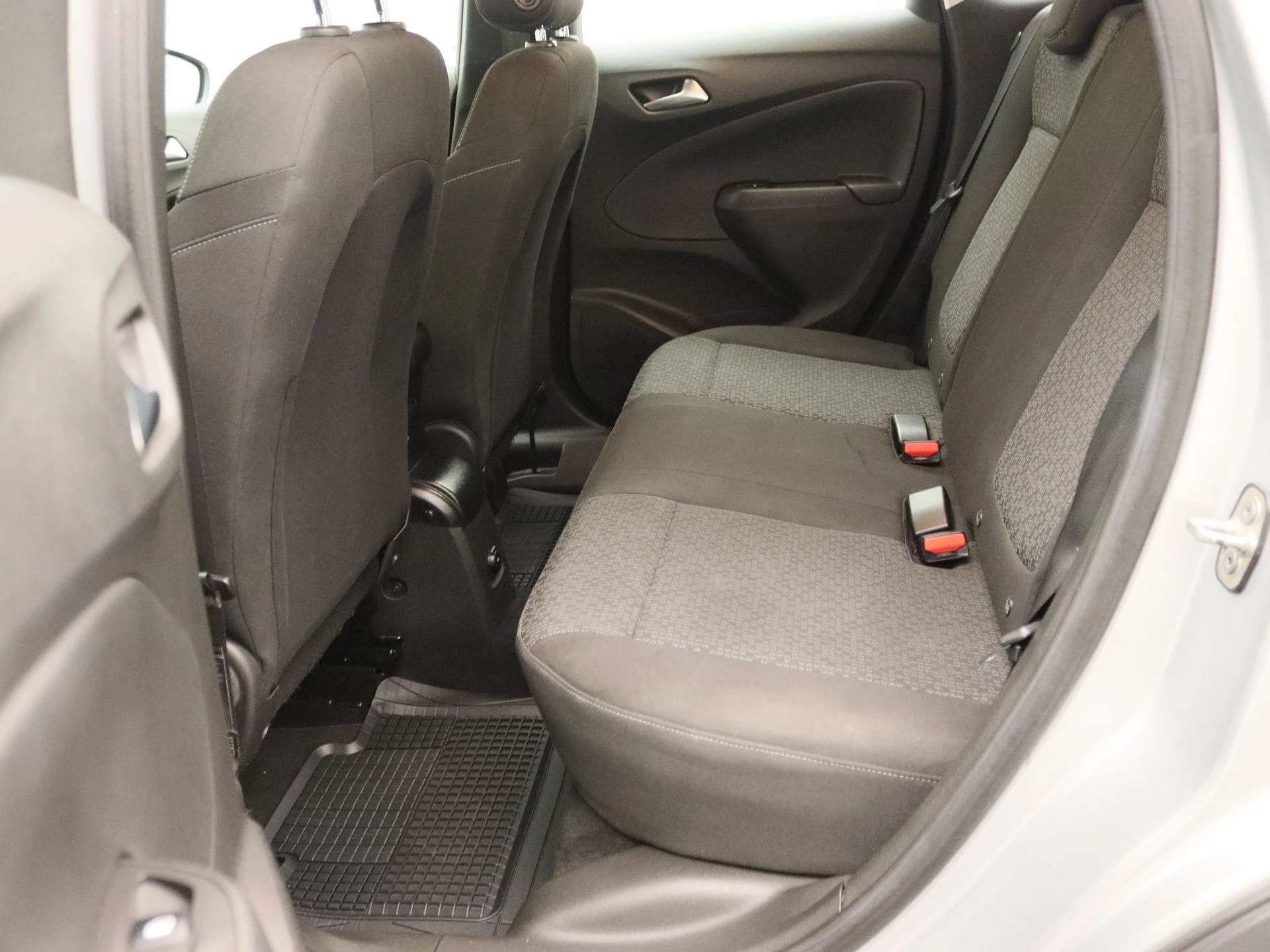 Opel-Crossland X-image-13