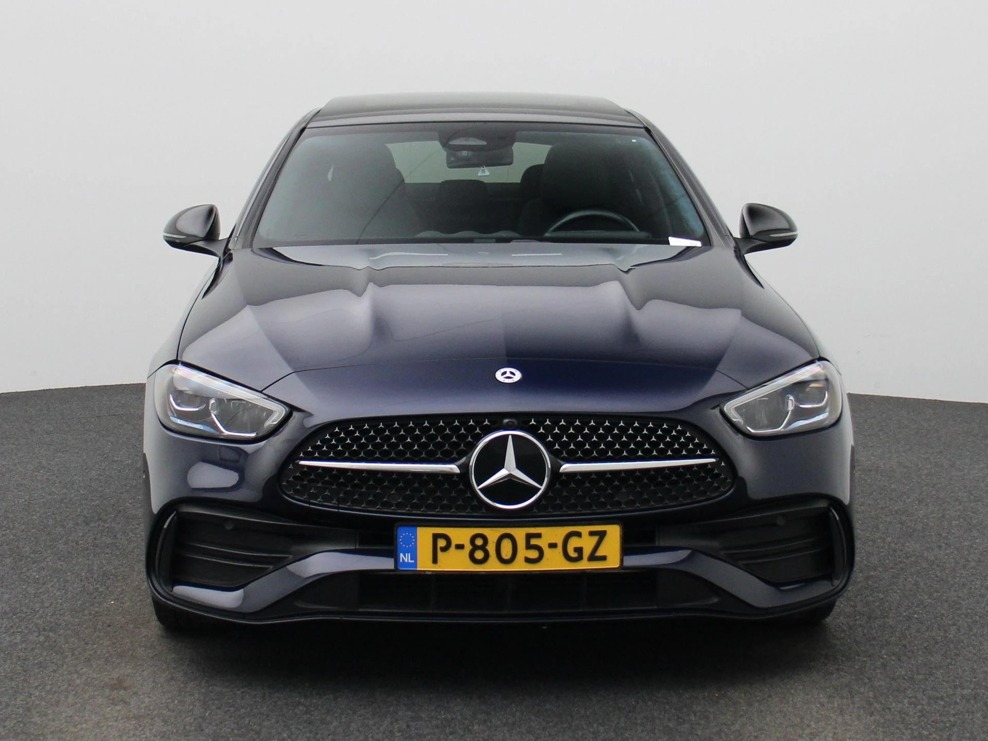 Mercedes-Benz-C-Klasse-image-3
