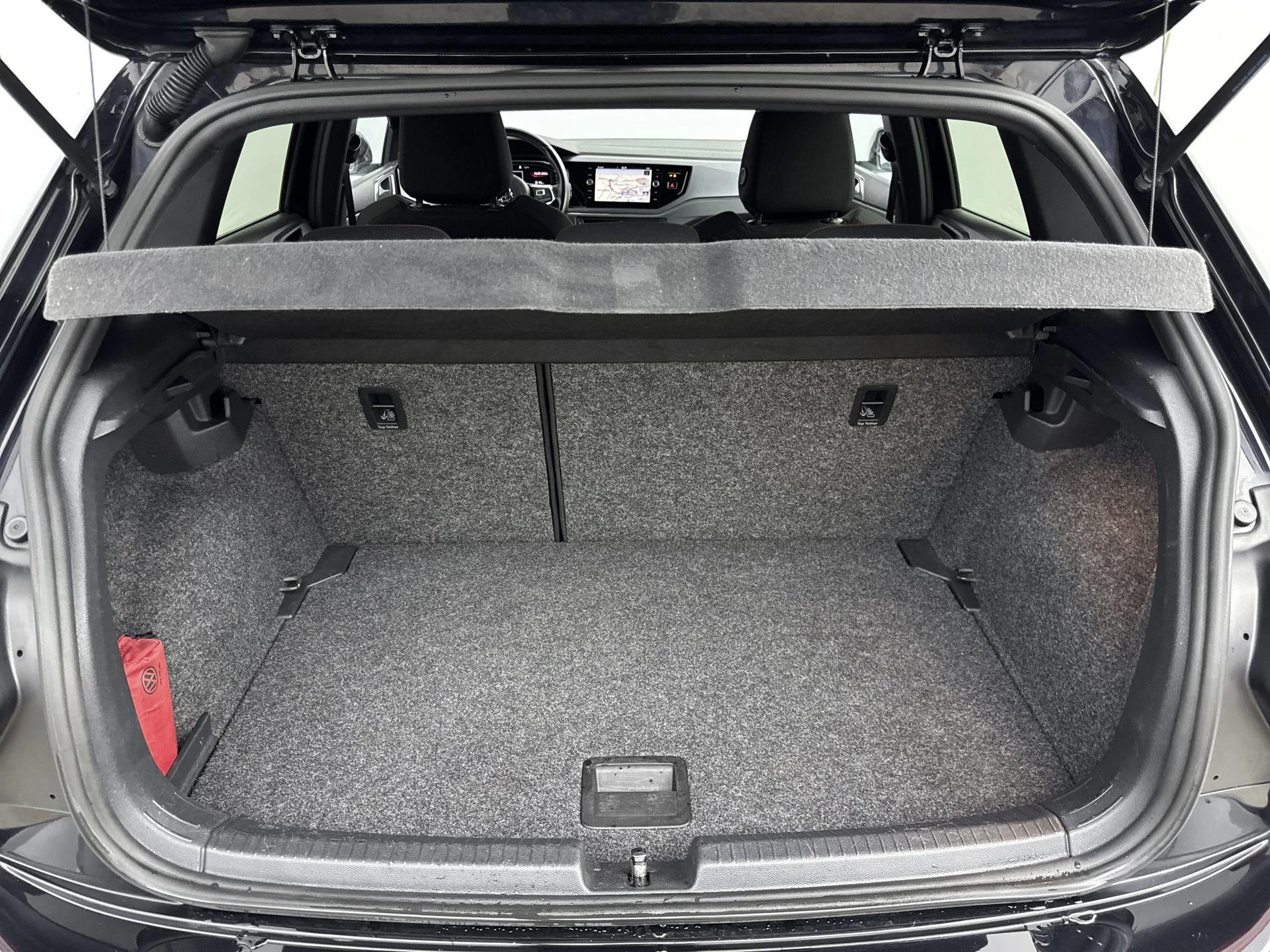 Volkswagen-Polo-image-21
