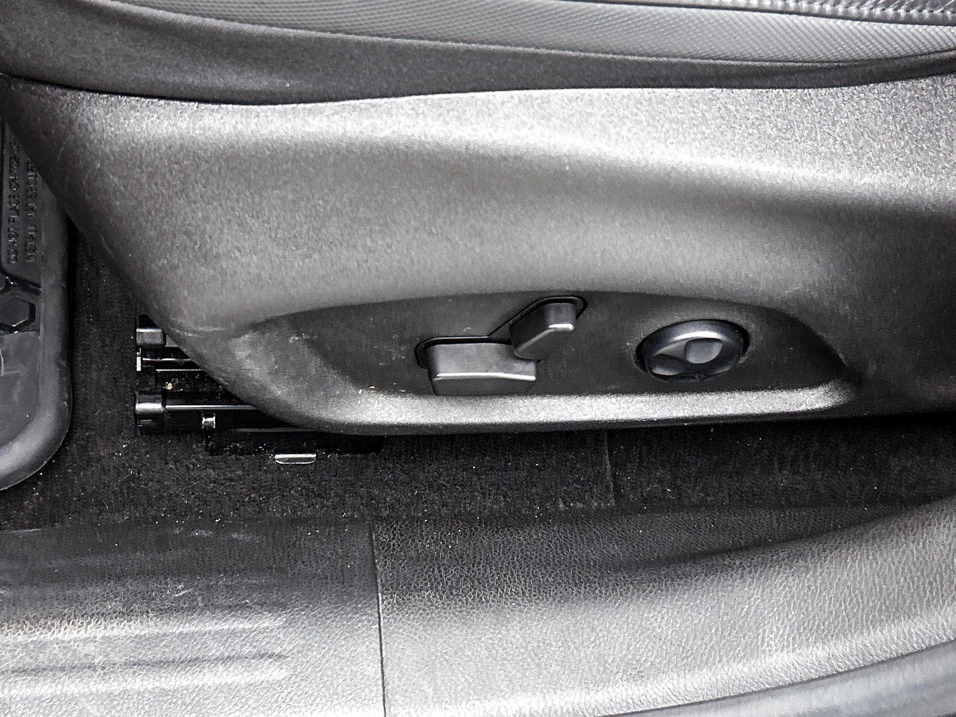 Jeep-Renegade-image-15