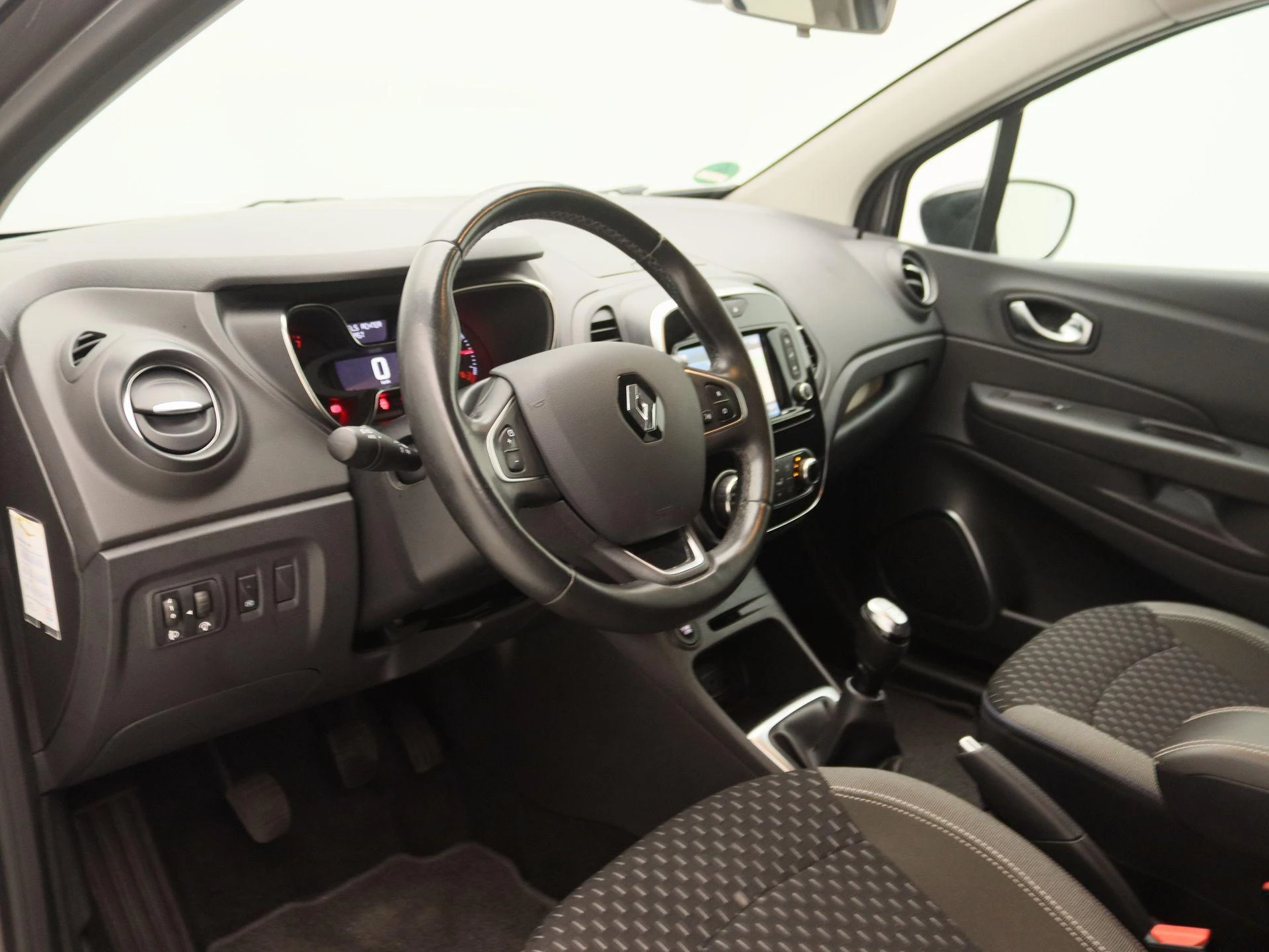 Renault-Captur-image-20