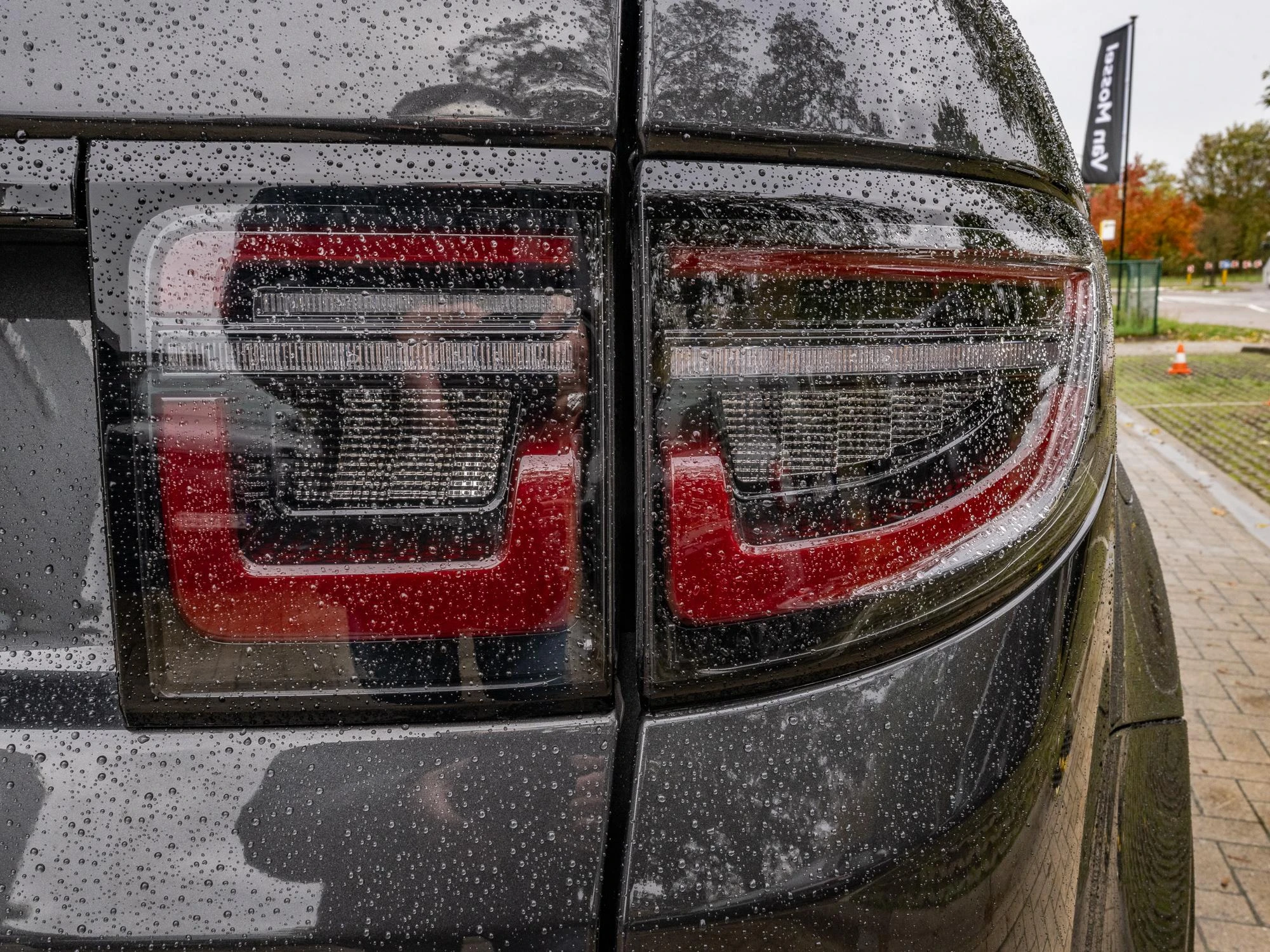 Land Rover-Discovery Sport-image-18