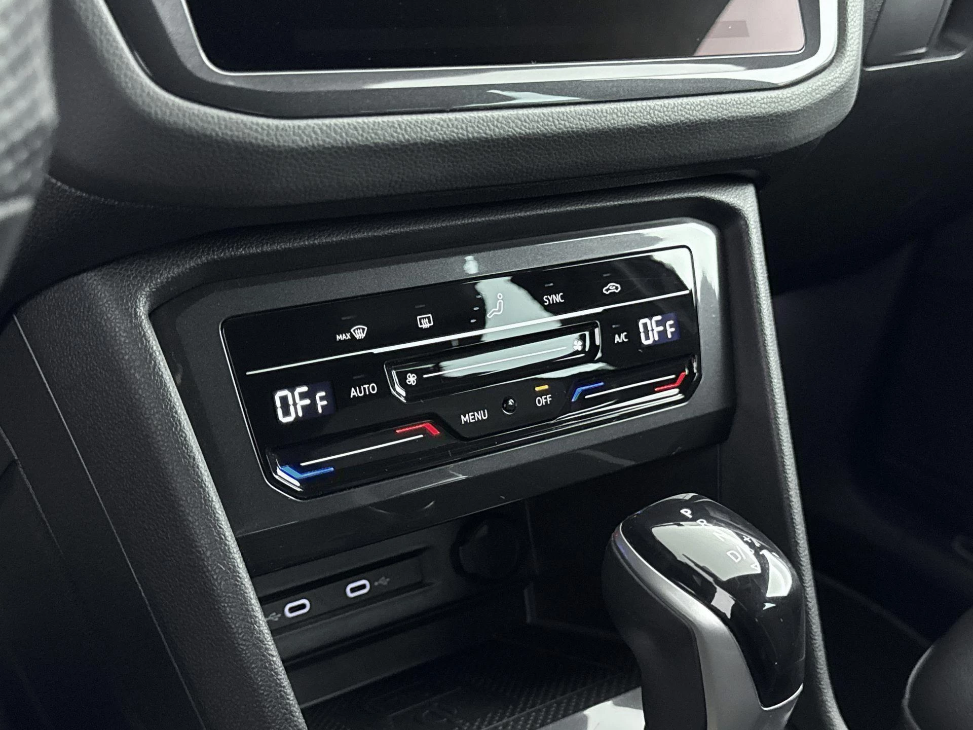 Volkswagen-Tiguan-image-22