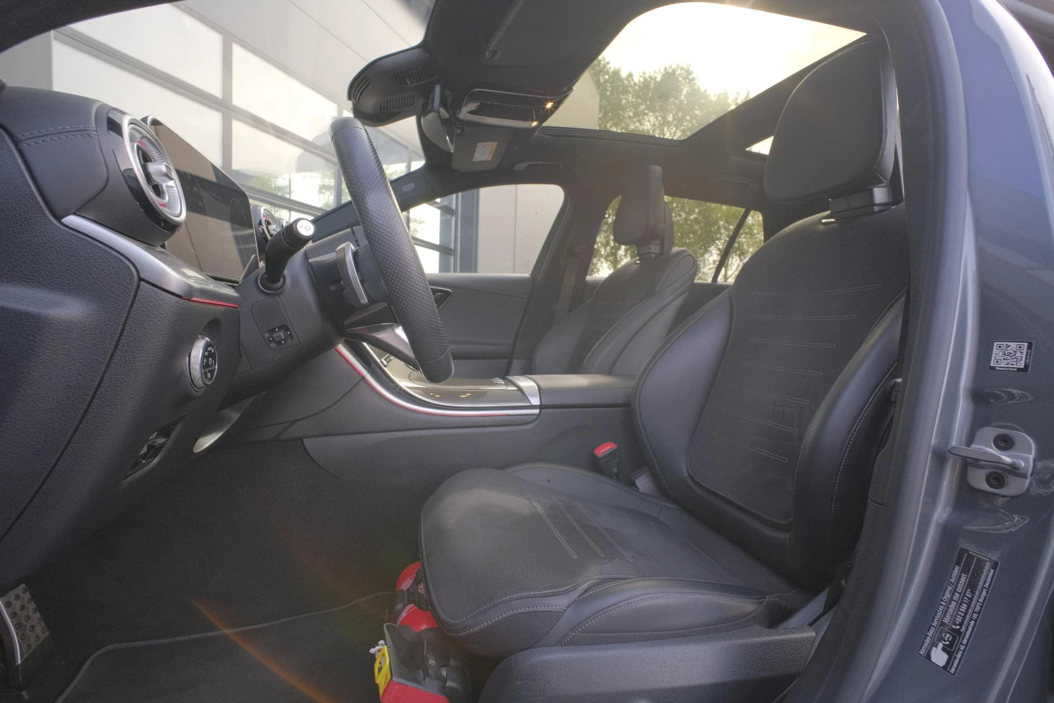 Mercedes-Benz-C-Klasse-image-15
