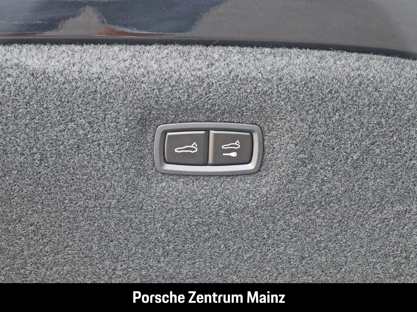 Porsche-Taycan-image-30