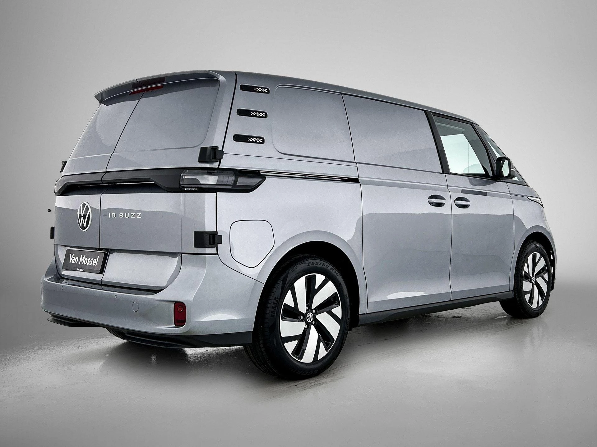 Volkswagen-ID. Buzz Cargo-image-3